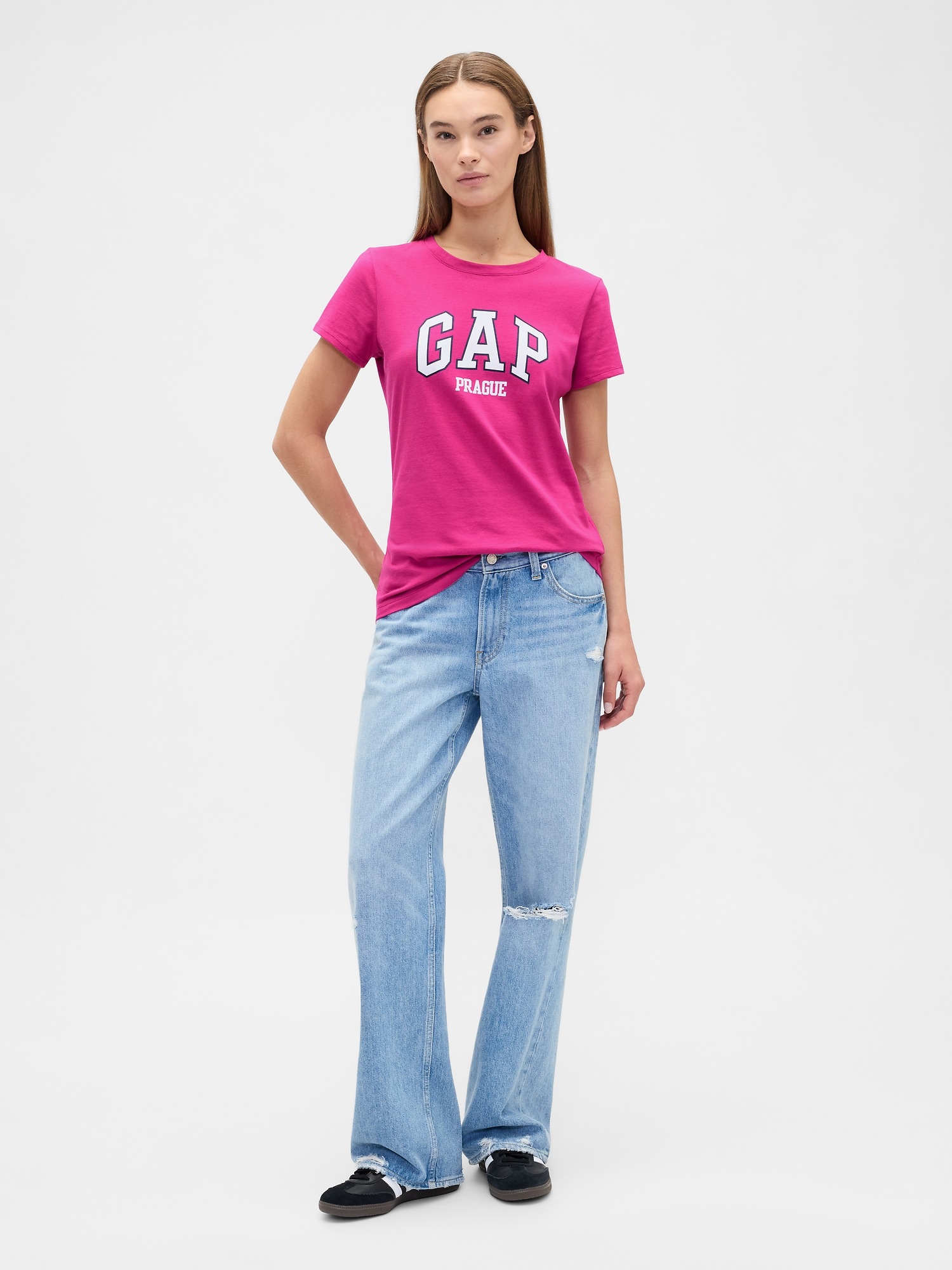 GAP T-shirt with logo Prague - Women's