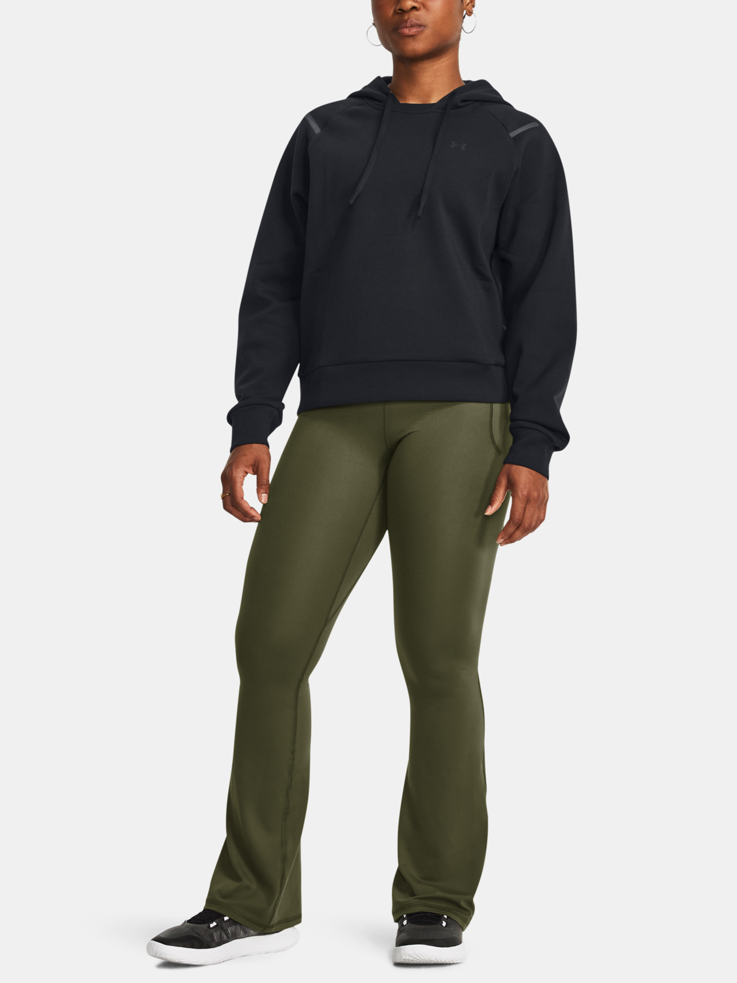 Jachete si tricouri pentru femei Under Armour - negru