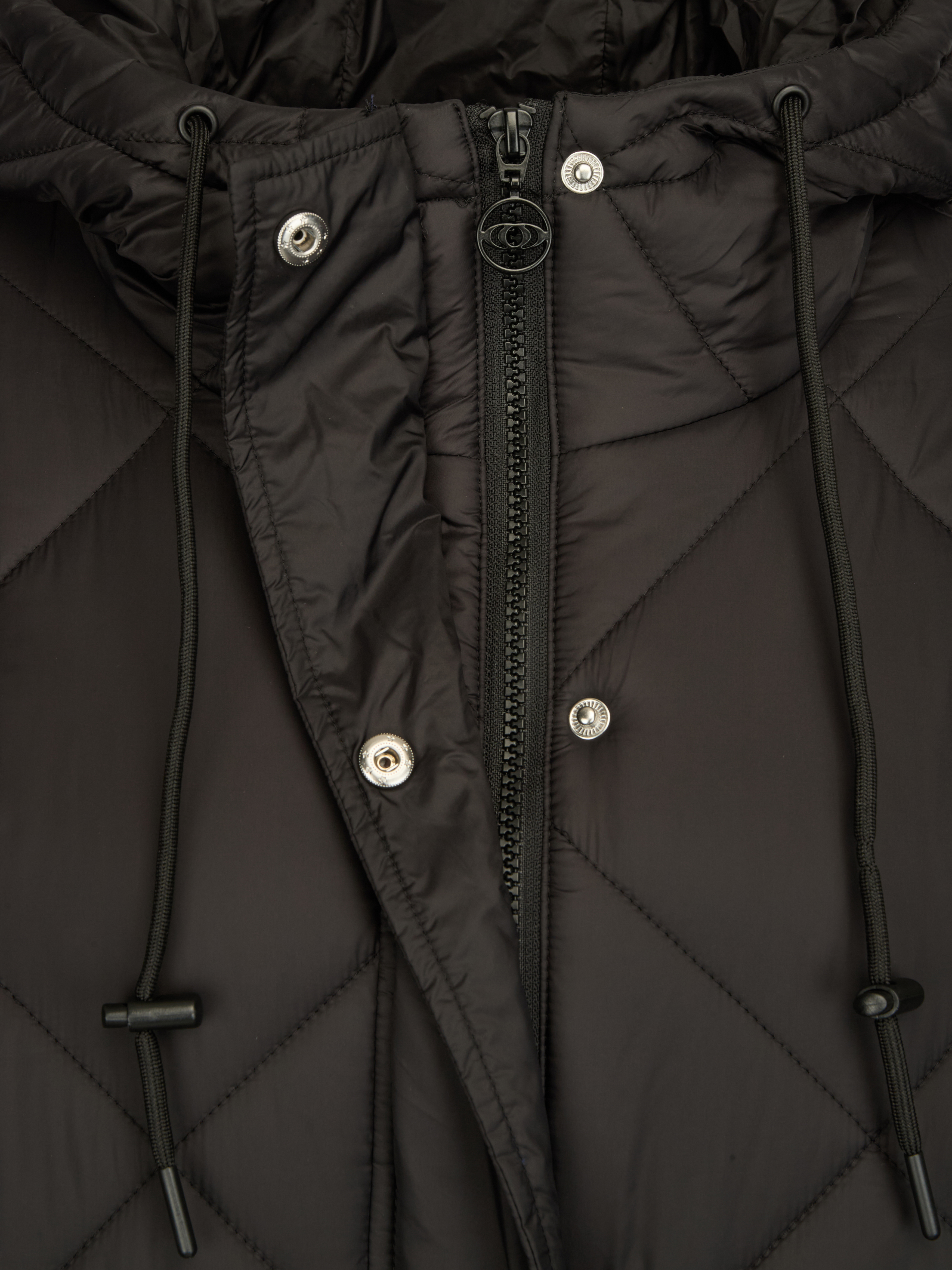 Дамско черно ватирано палто