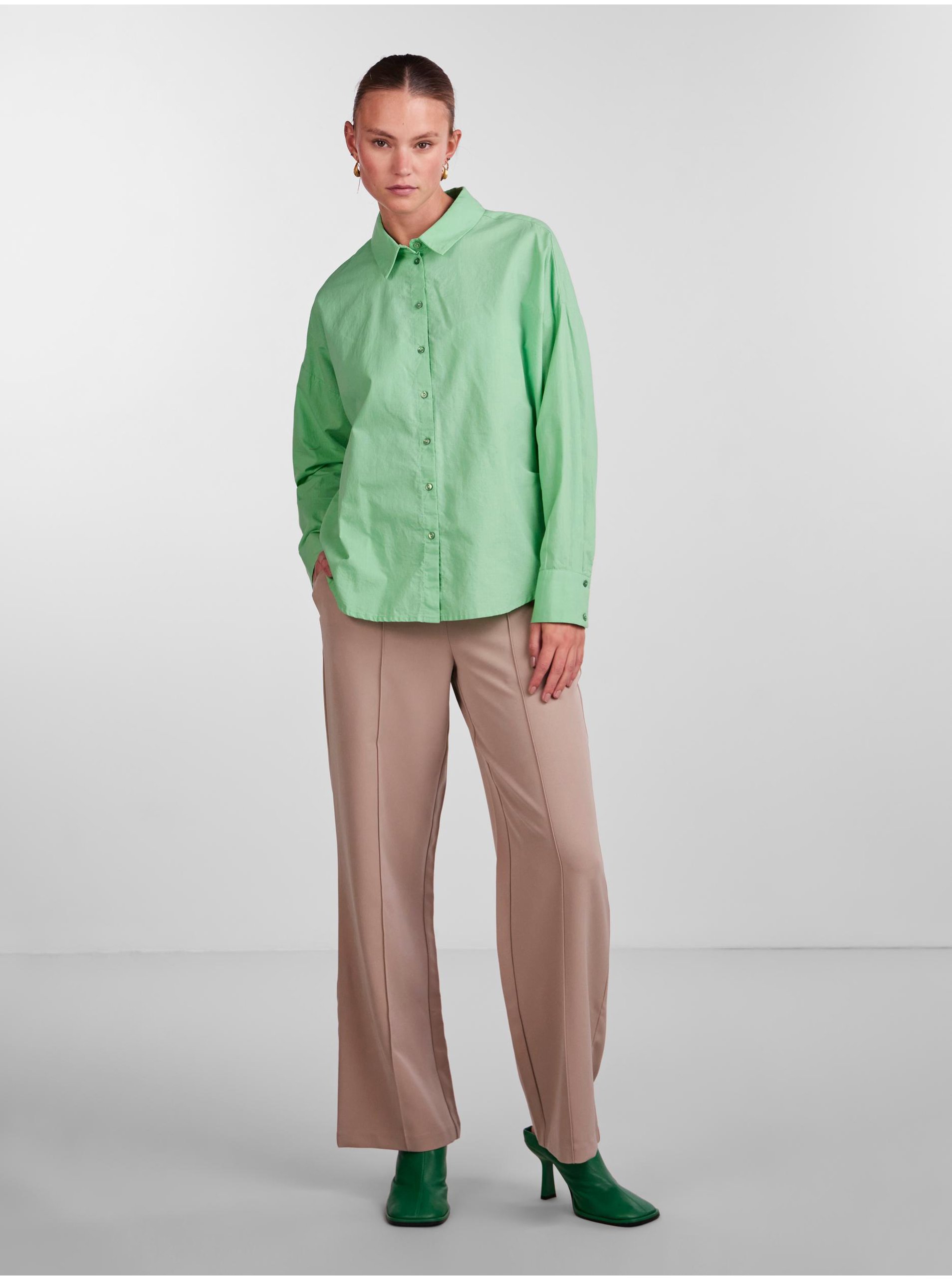 Camasi pentru femei Pieces - verde deschis