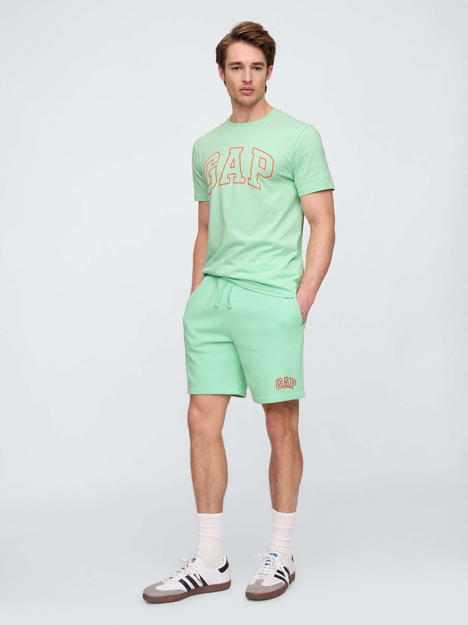 GAP Logo Shorts - Men&#039;s