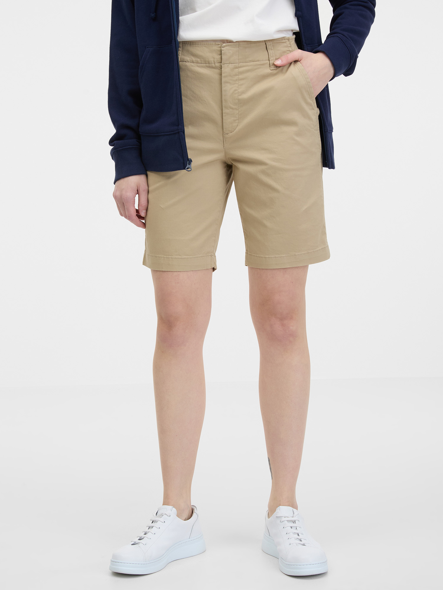 Pantaloni scurti pentru femei GAP - bej
