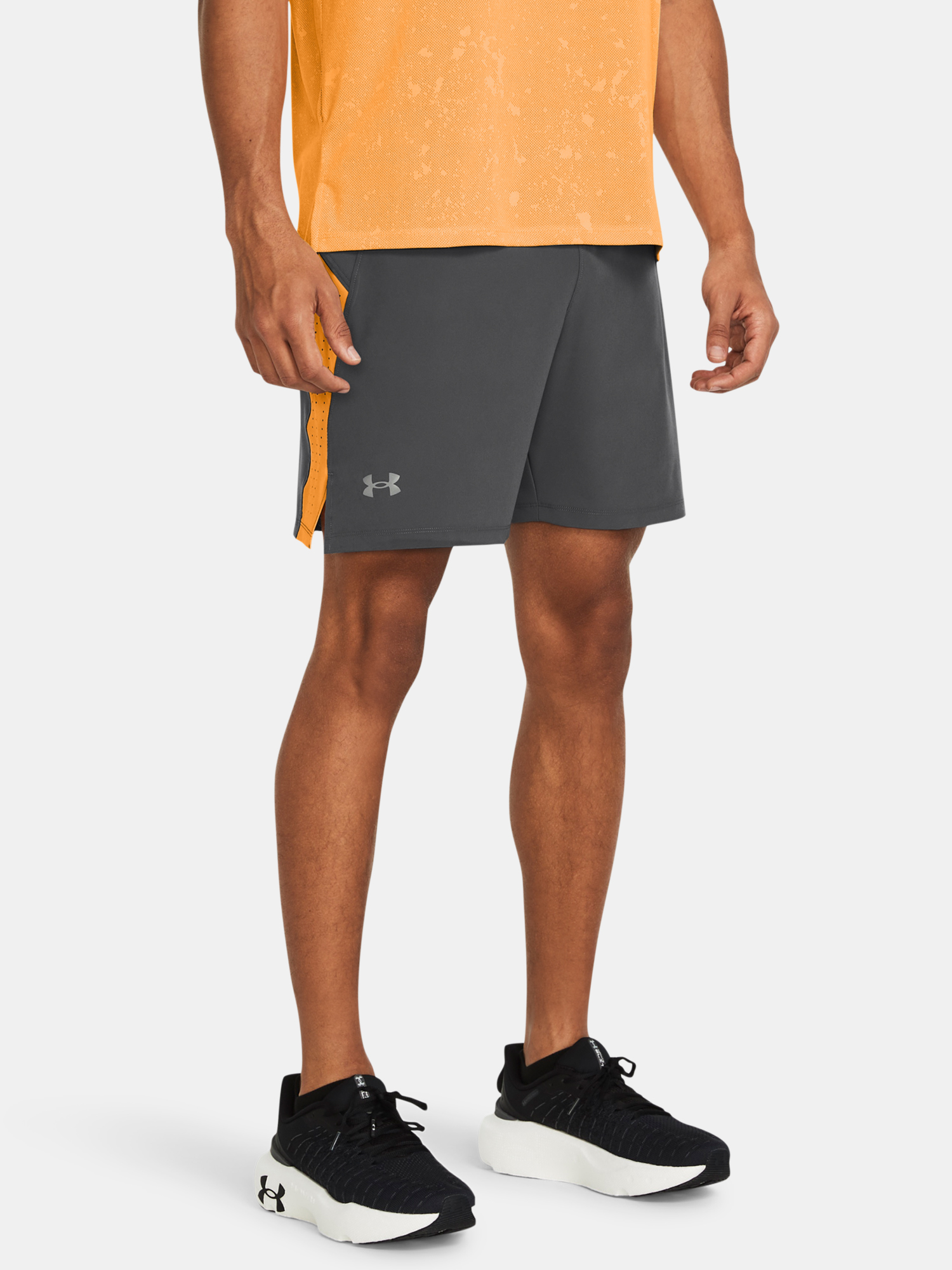 Under Armour Kraťasy UA LAUNCH PRO 7'' SHORTS-GRY - Pánské