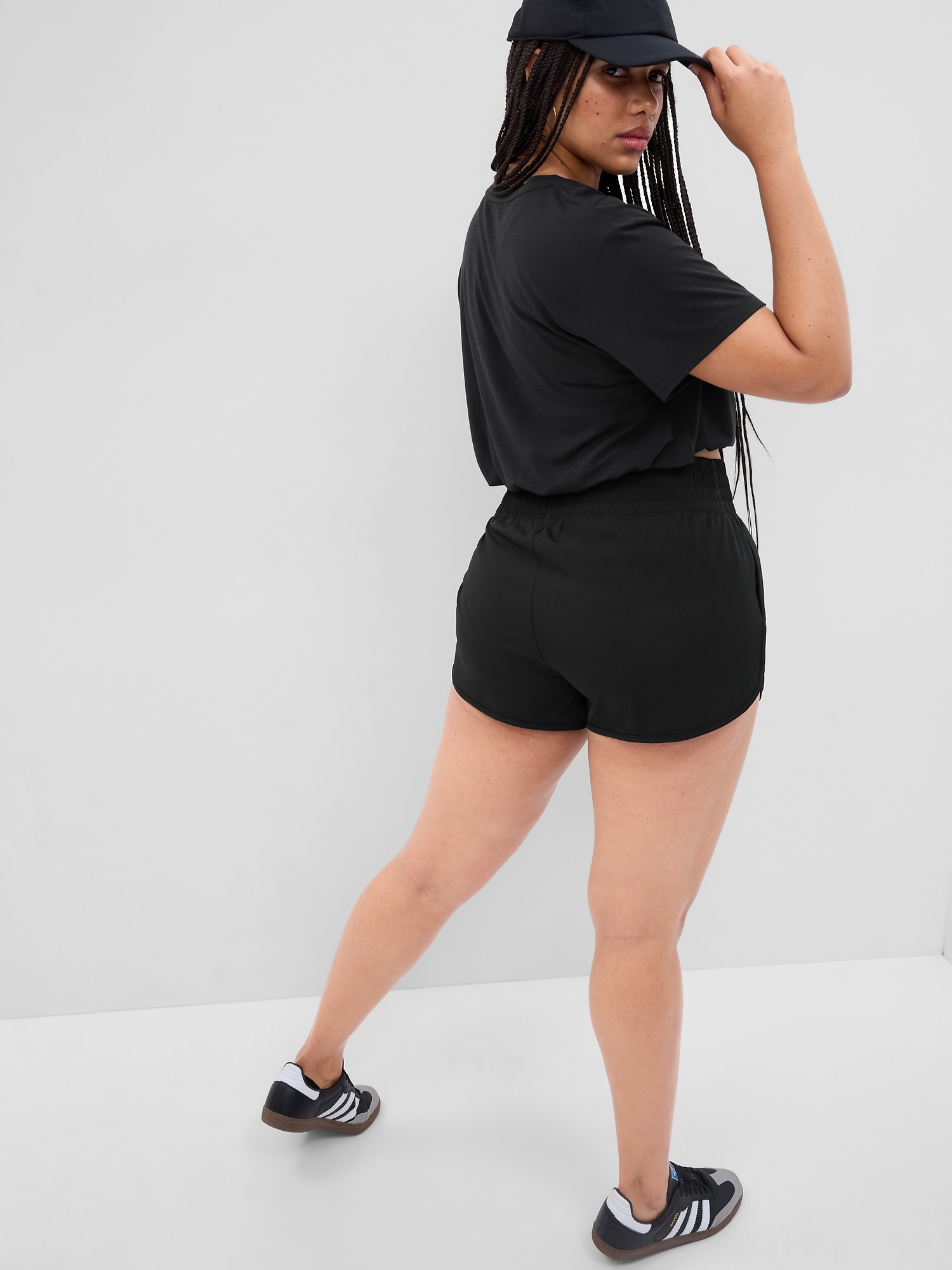 Pantaloni si pantaloni scurti pentru femei GAP - negru