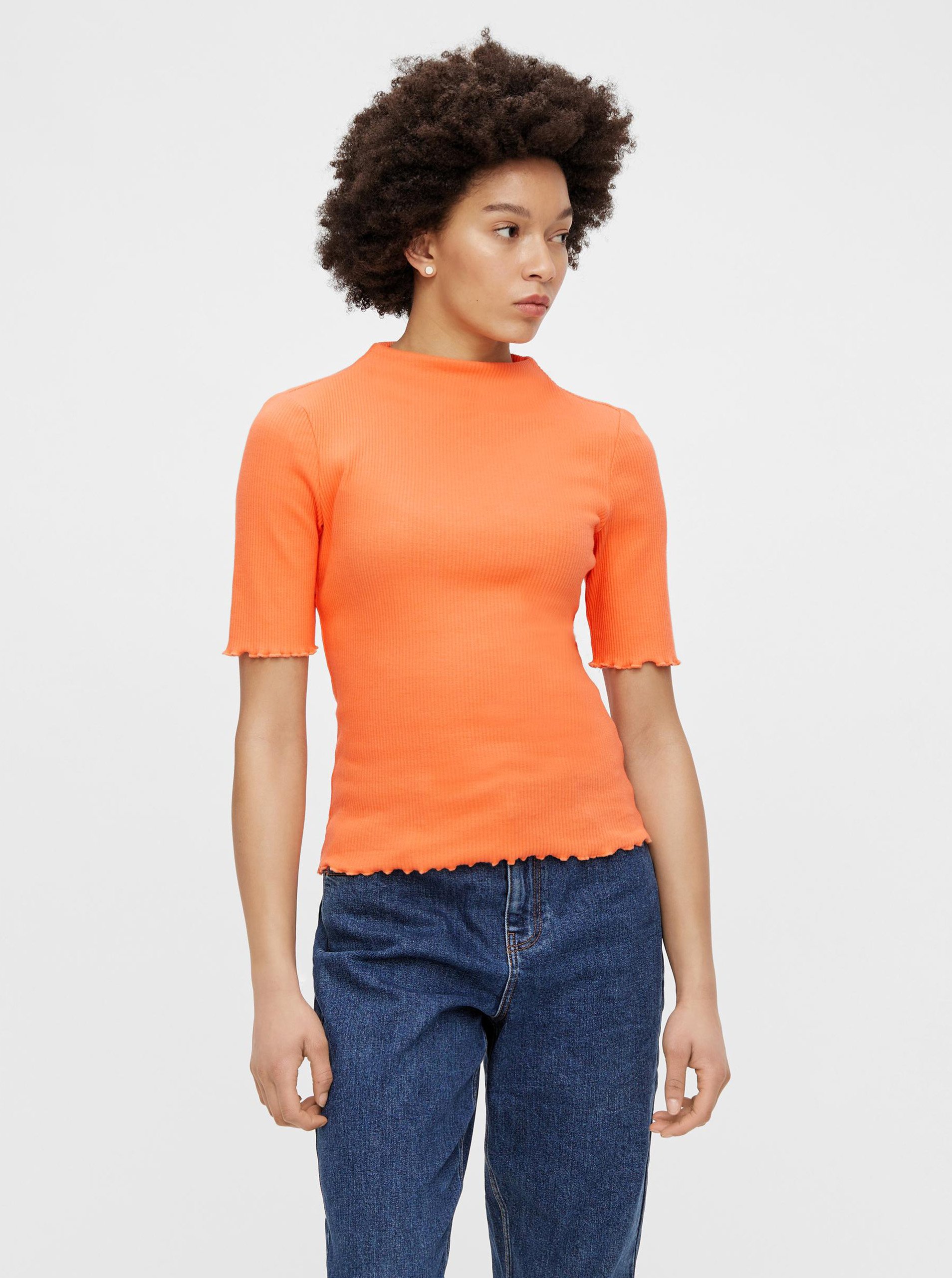 Levně Oranžové tričko se stojáčkem Pieces Nukisa - Dámské