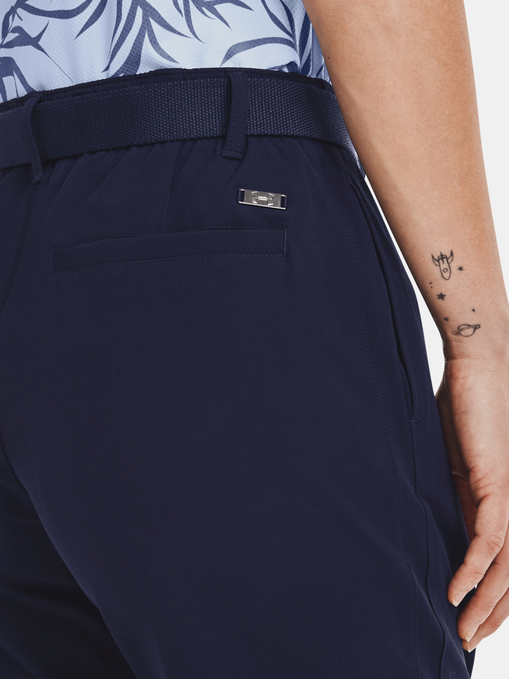 Pantaloni si pantaloni scurti pentru femei Under Armour - albastru