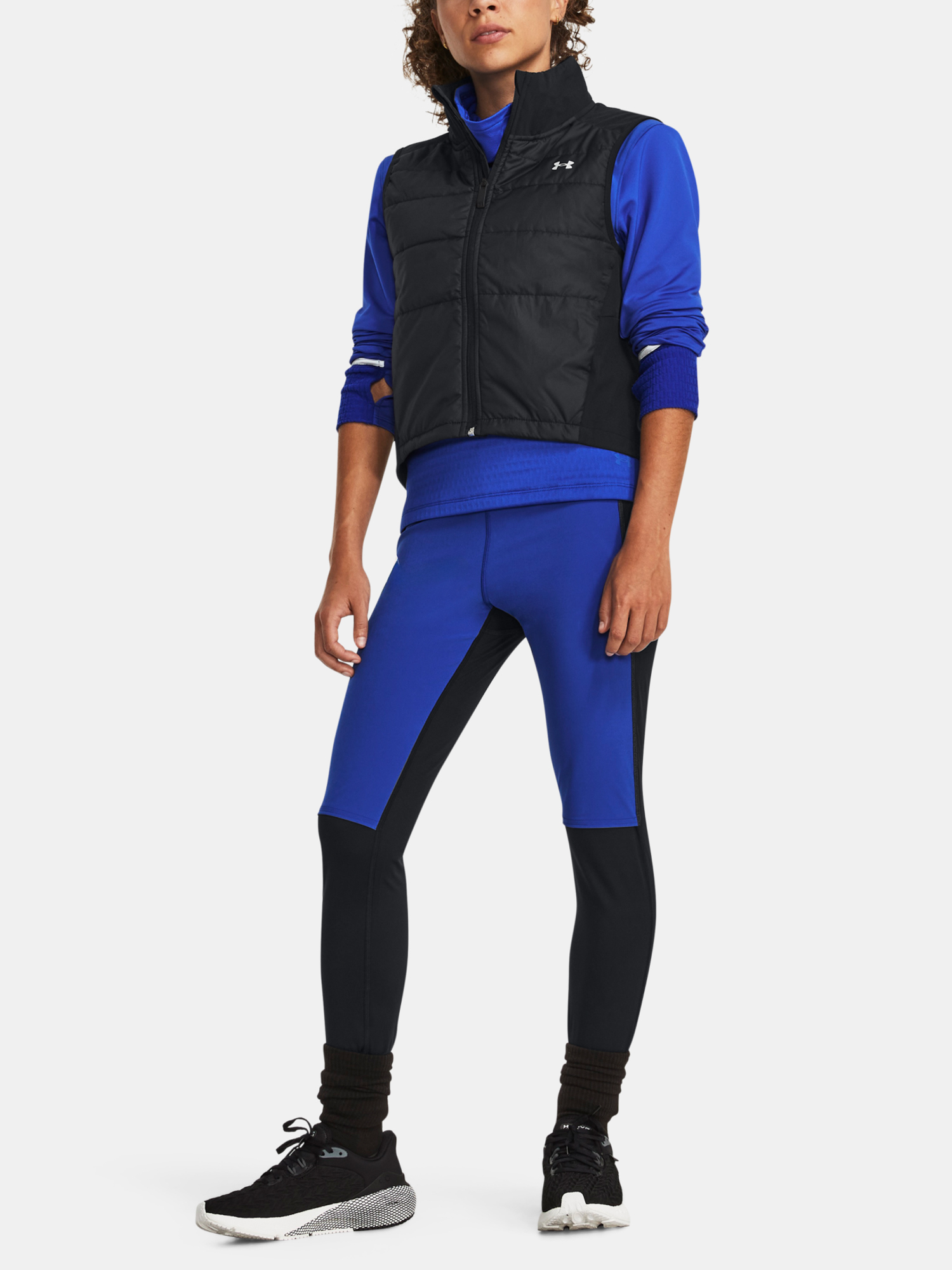 Pantaloni si pantaloni scurti pentru femei Under Armour - negru