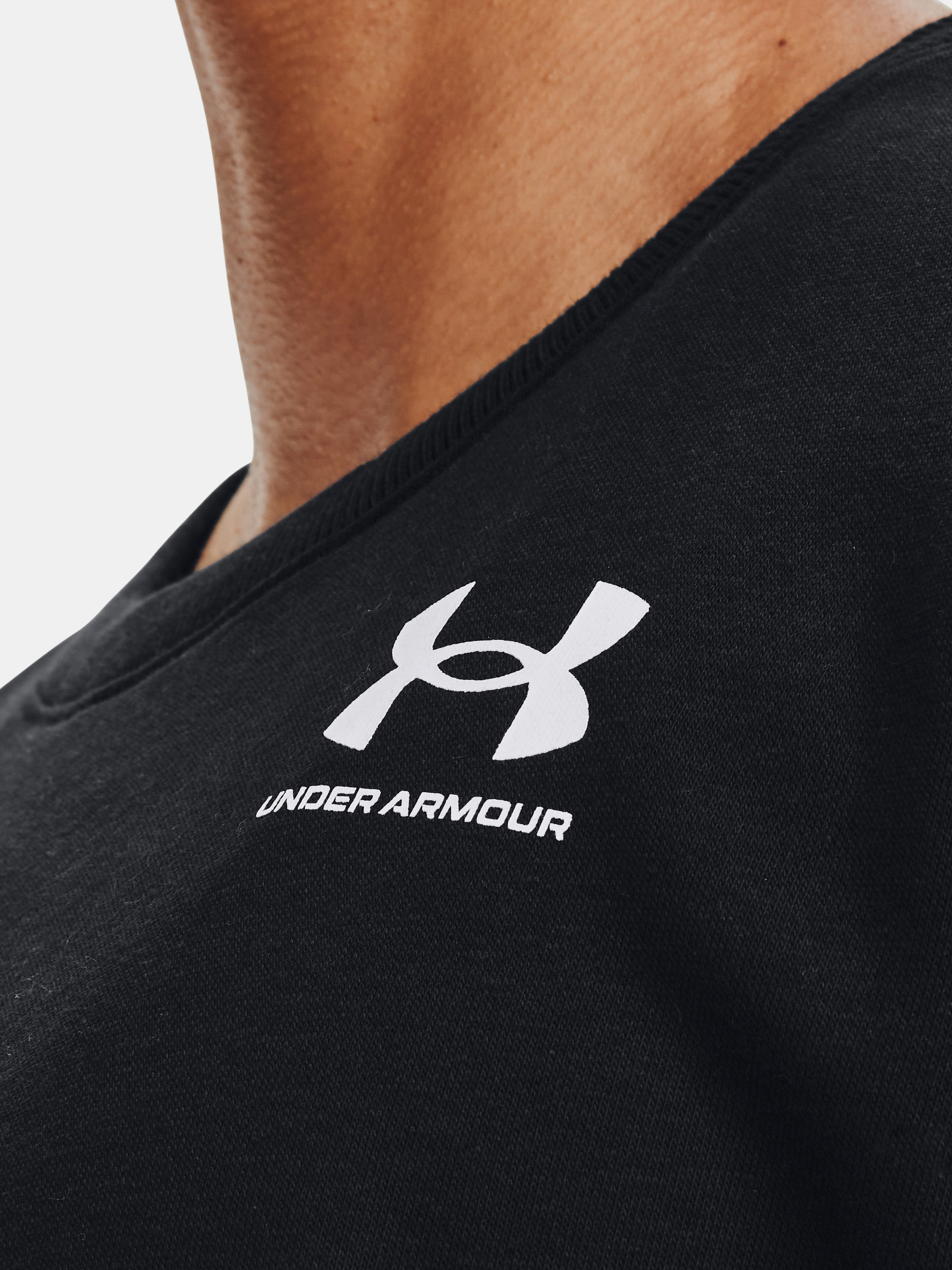 Jachete si tricouri pentru femei Under Armour - negru