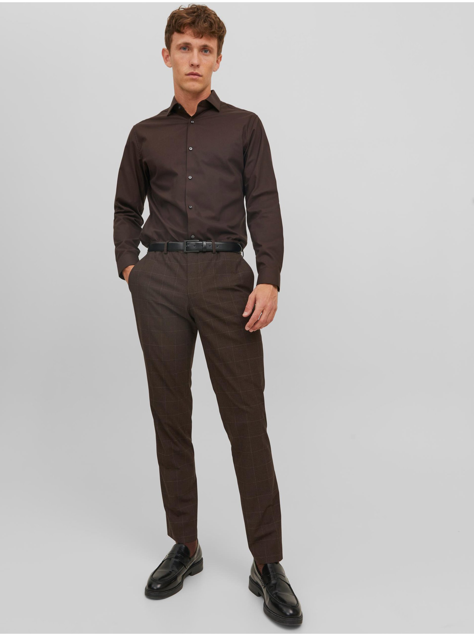 Pantaloni formali pentru barbati Jack & Jones - maro inchis