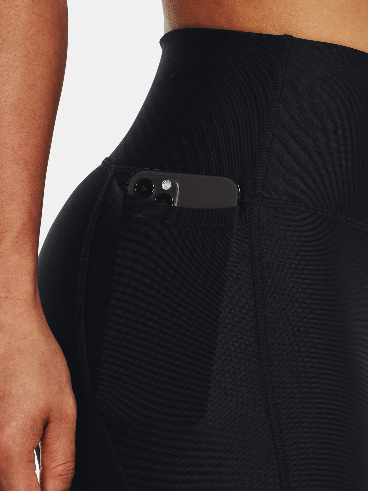 Pantaloni si pantaloni scurti pentru femei Under Armour - negru
