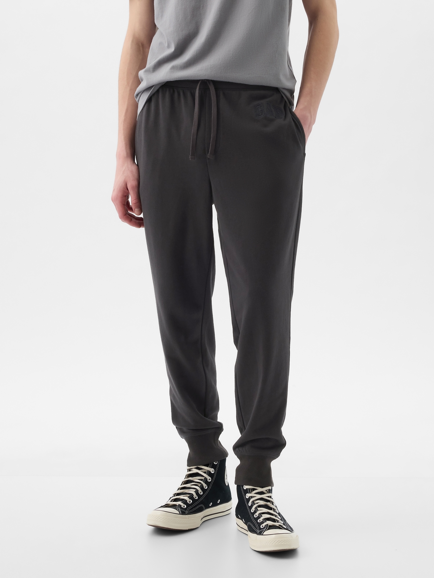 Pantaloni scurti, pantaloni basic pentru barbati GAP - negru