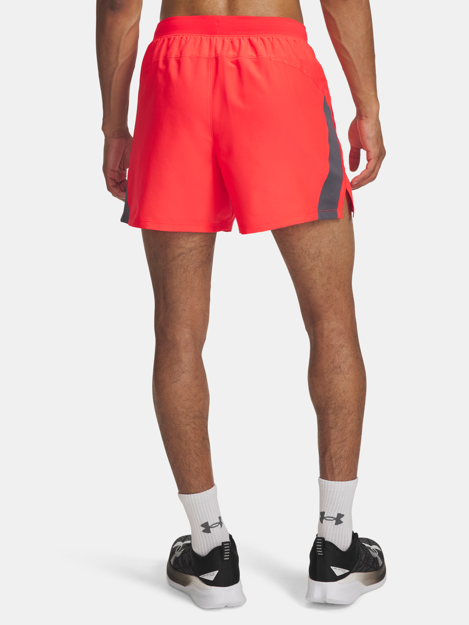 Men&#039;s shorts Under Armour UA LAUNCH 5&#039;&#039; SHORTS-RED - Men