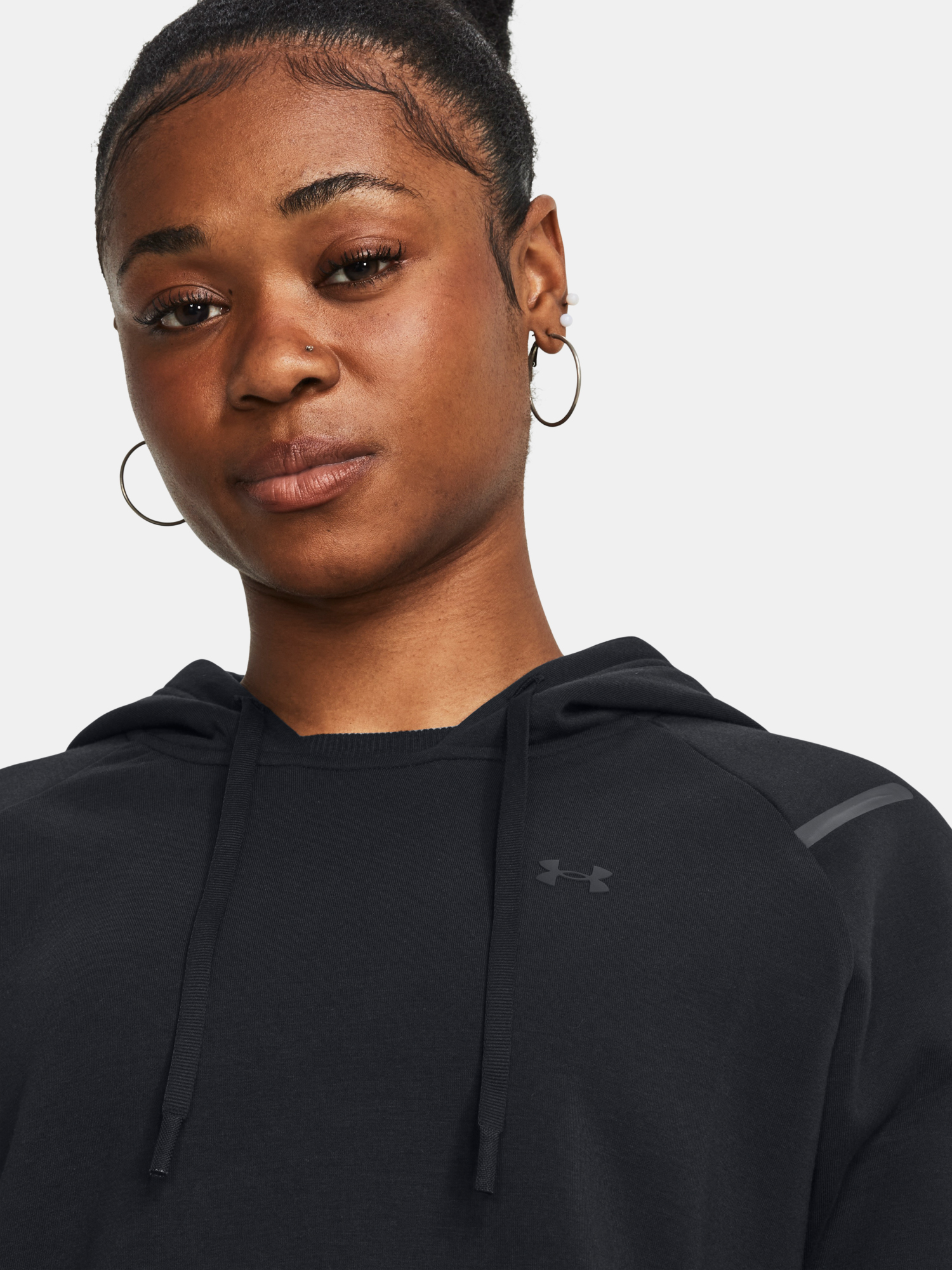 Jachete si tricouri pentru femei Under Armour - negru