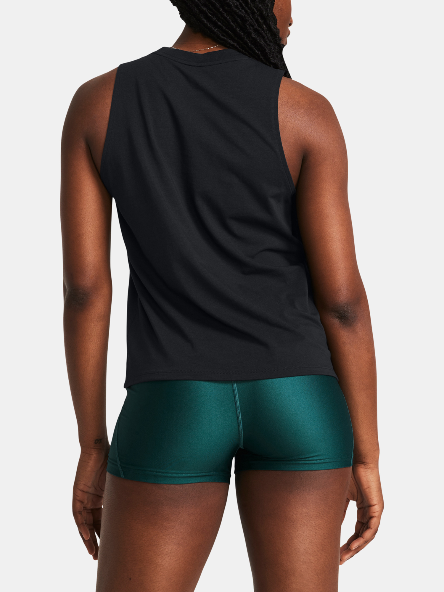 Topuri si tricouri pentru femei Under Armour - negru