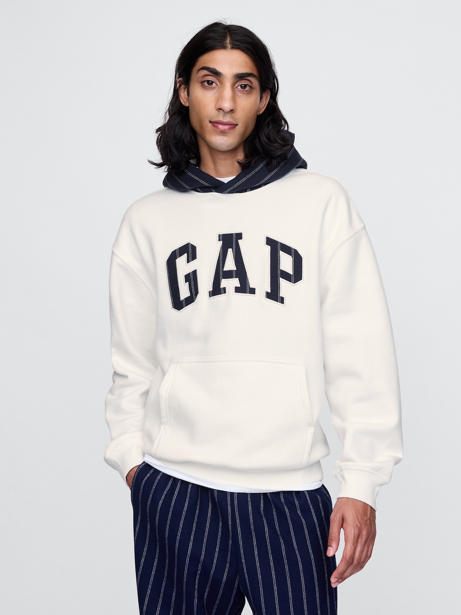 GAP Logo Sweatshirt - Men&#039;s