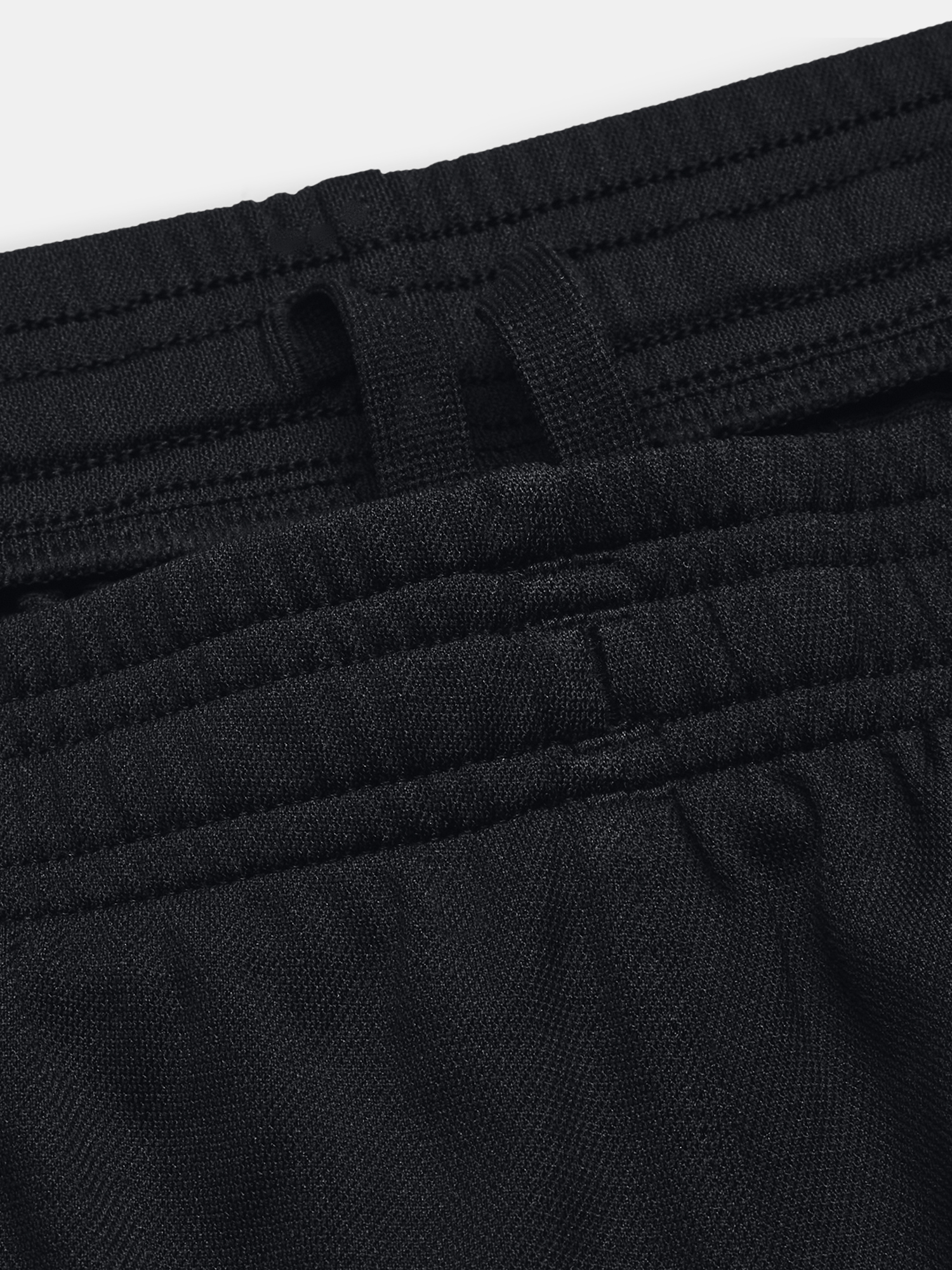 Pantaloni barbati, Under Armour