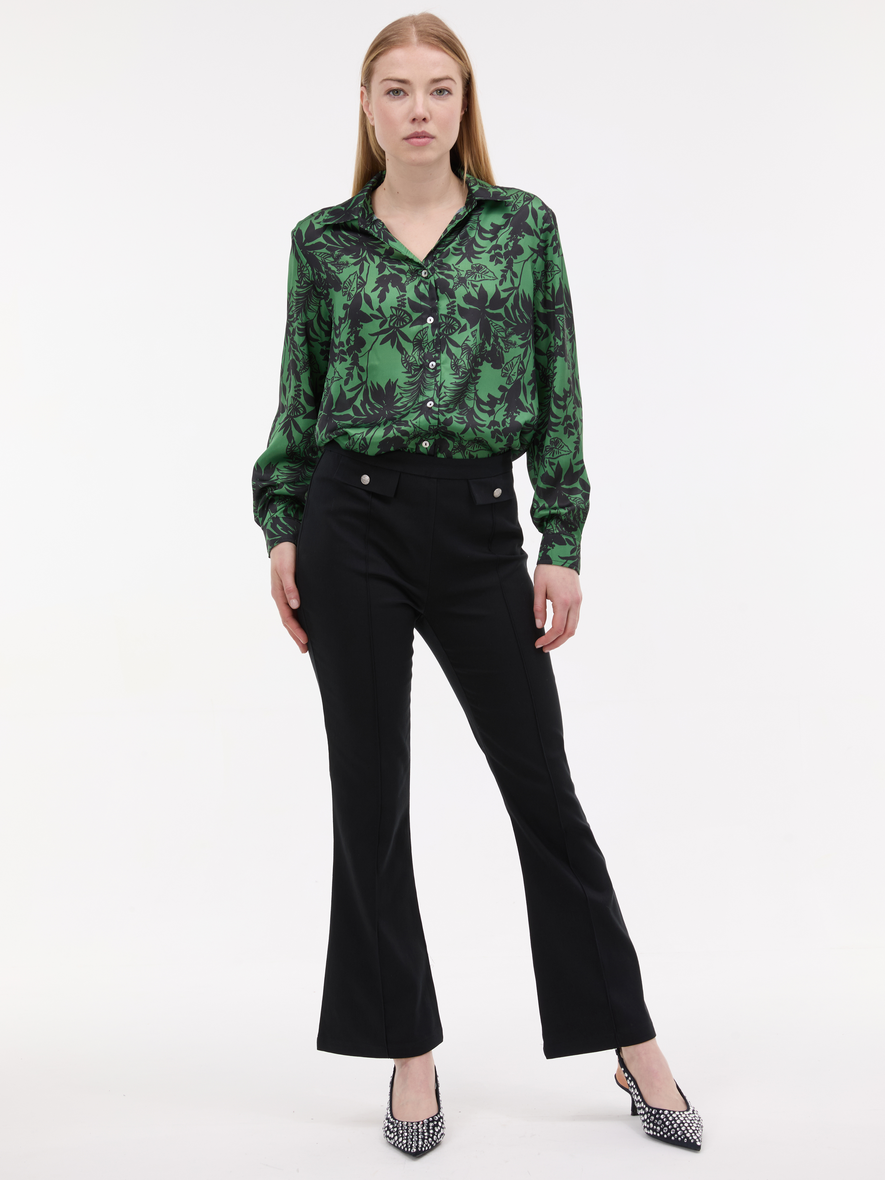 Černé dámské kalhoty bootcut