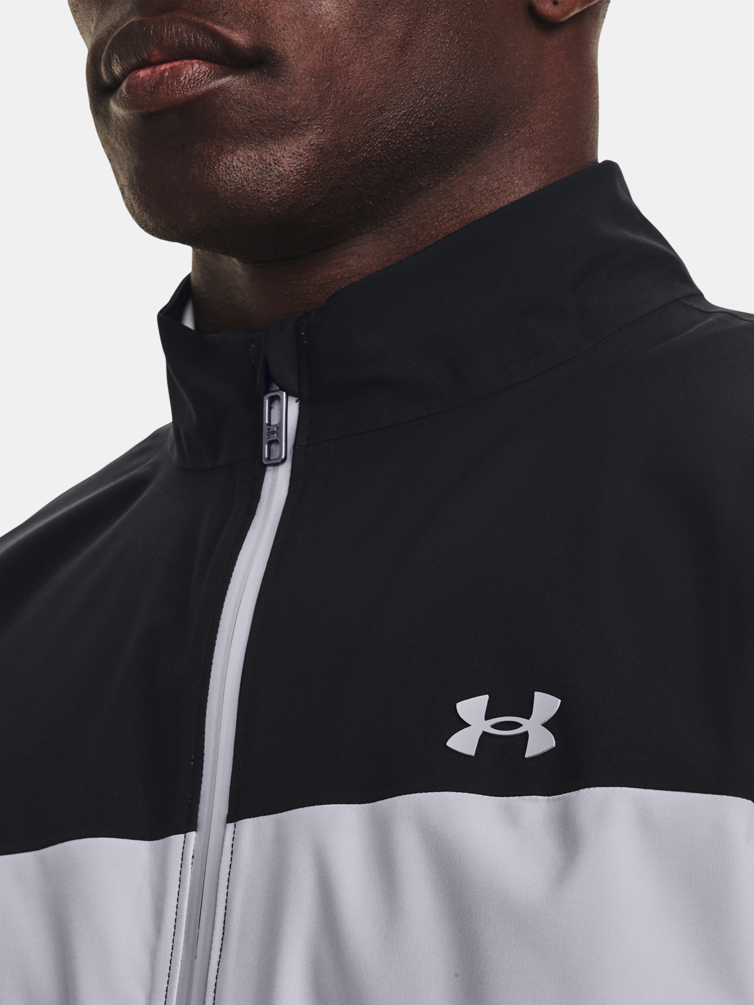 Jachete si tricouri pentru barbati Under Armour - negru, alb