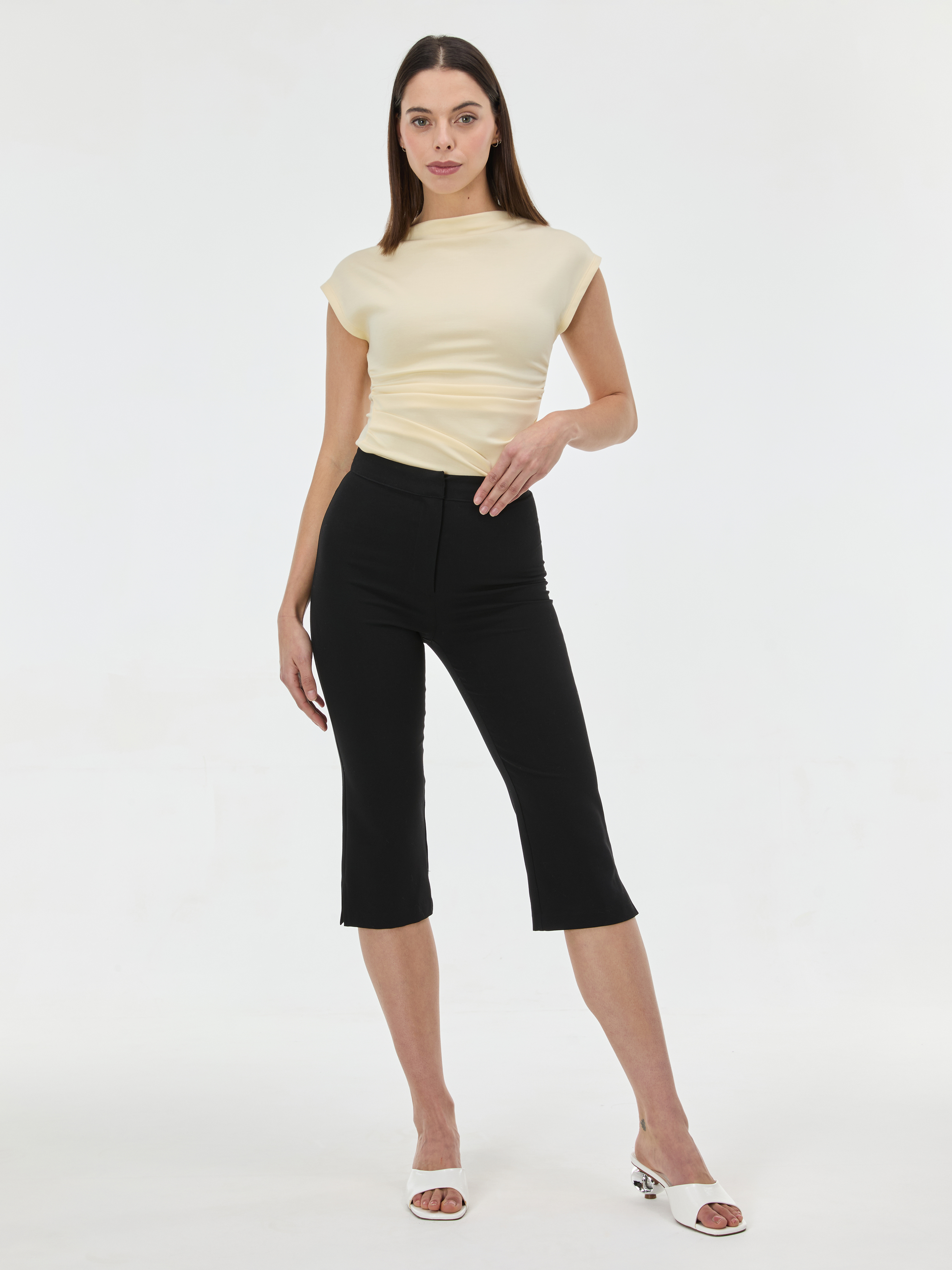 Черни дамски капри панталони ORSAY