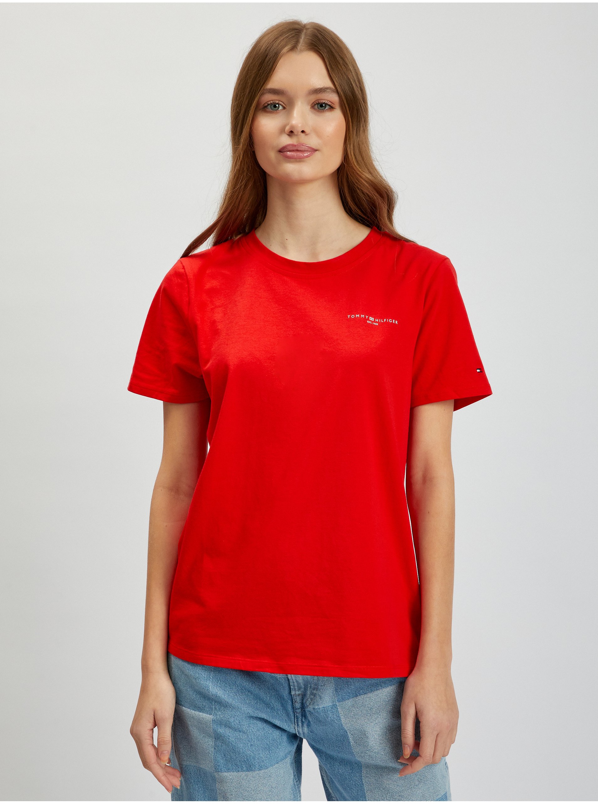 Levně Červené dámské tričko Tommy Hilfiger 1985 Reg Mini Corp Logo - Dámské