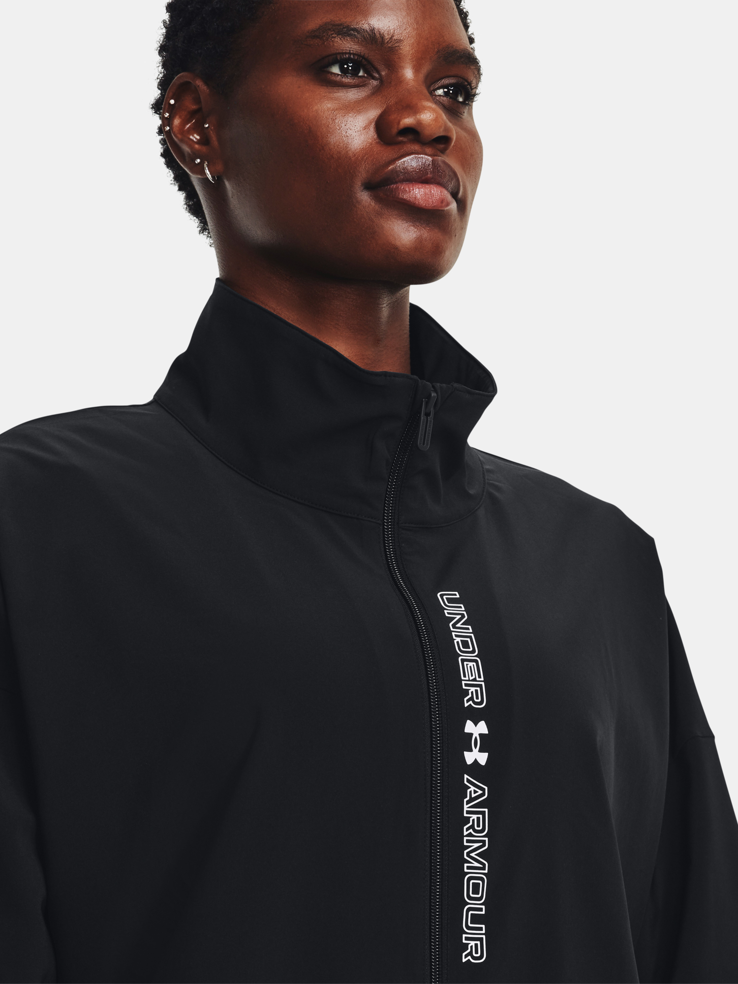 Jachete si tricouri pentru femei Under Armour - negru