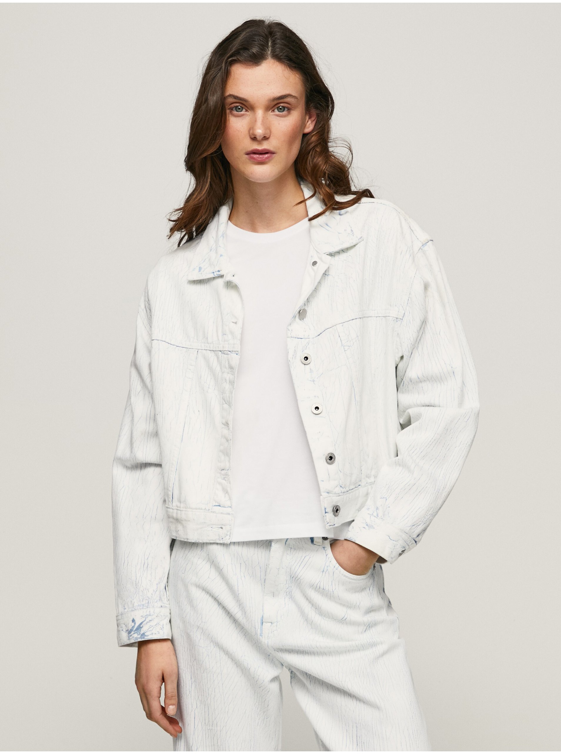 Levně Bílá dámská džínová bunda Pepe Jeans - Dámské