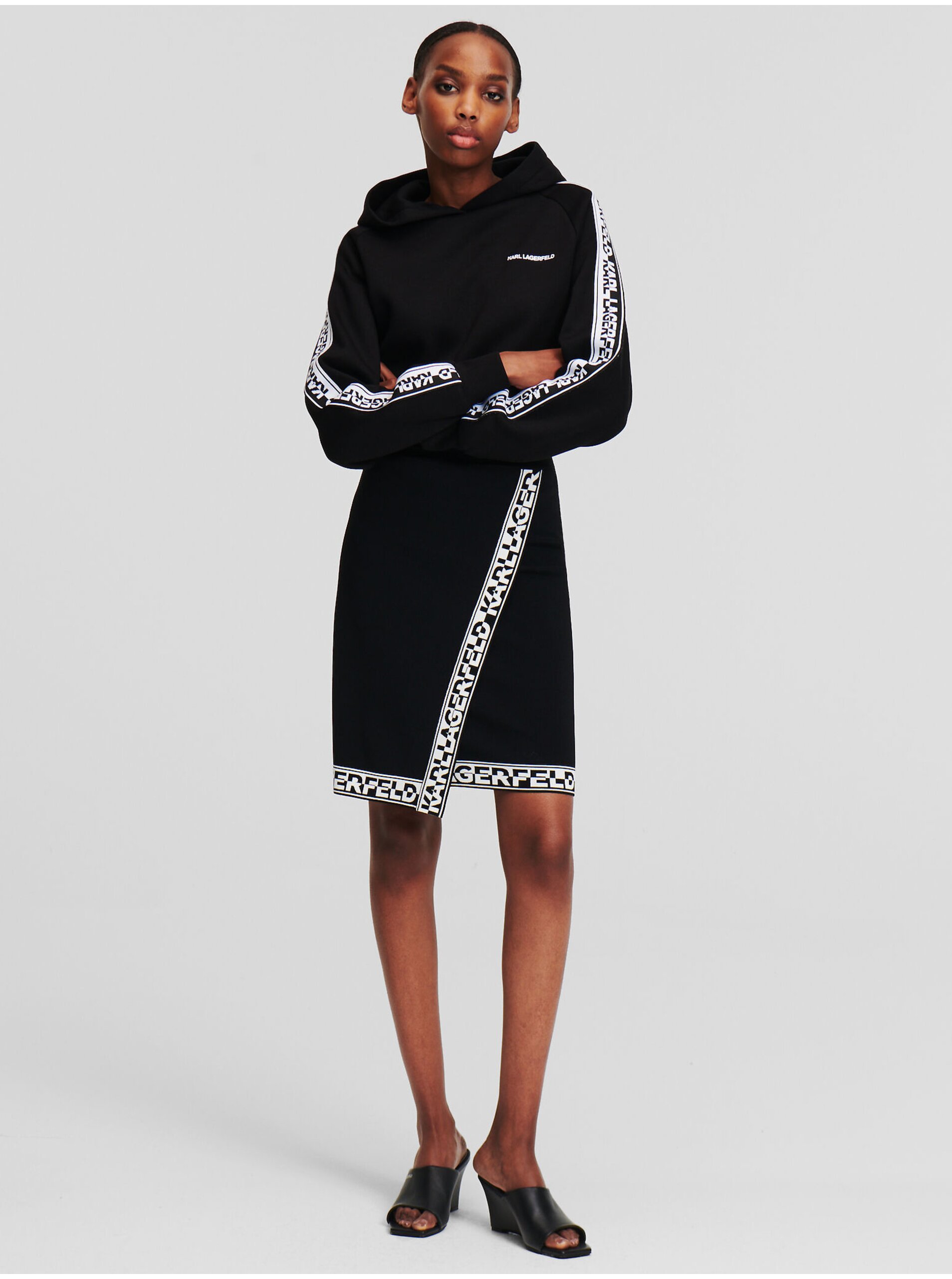 Levně Černá dámská úpletová sukně KARL LAGERFELD Logo Knit Skirt - Dámské