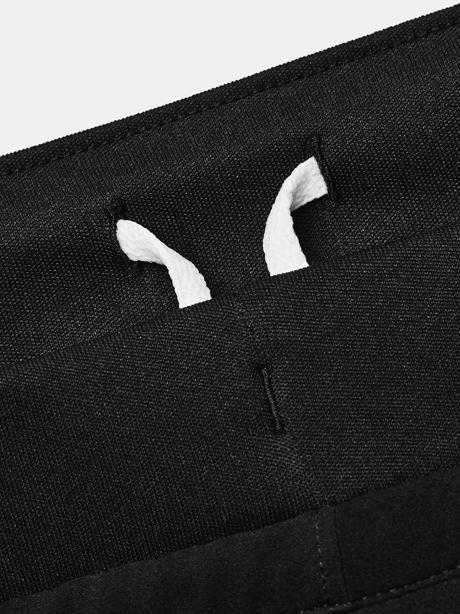 Pantaloni si pantaloni scurti pentru femei Under Armour - negru