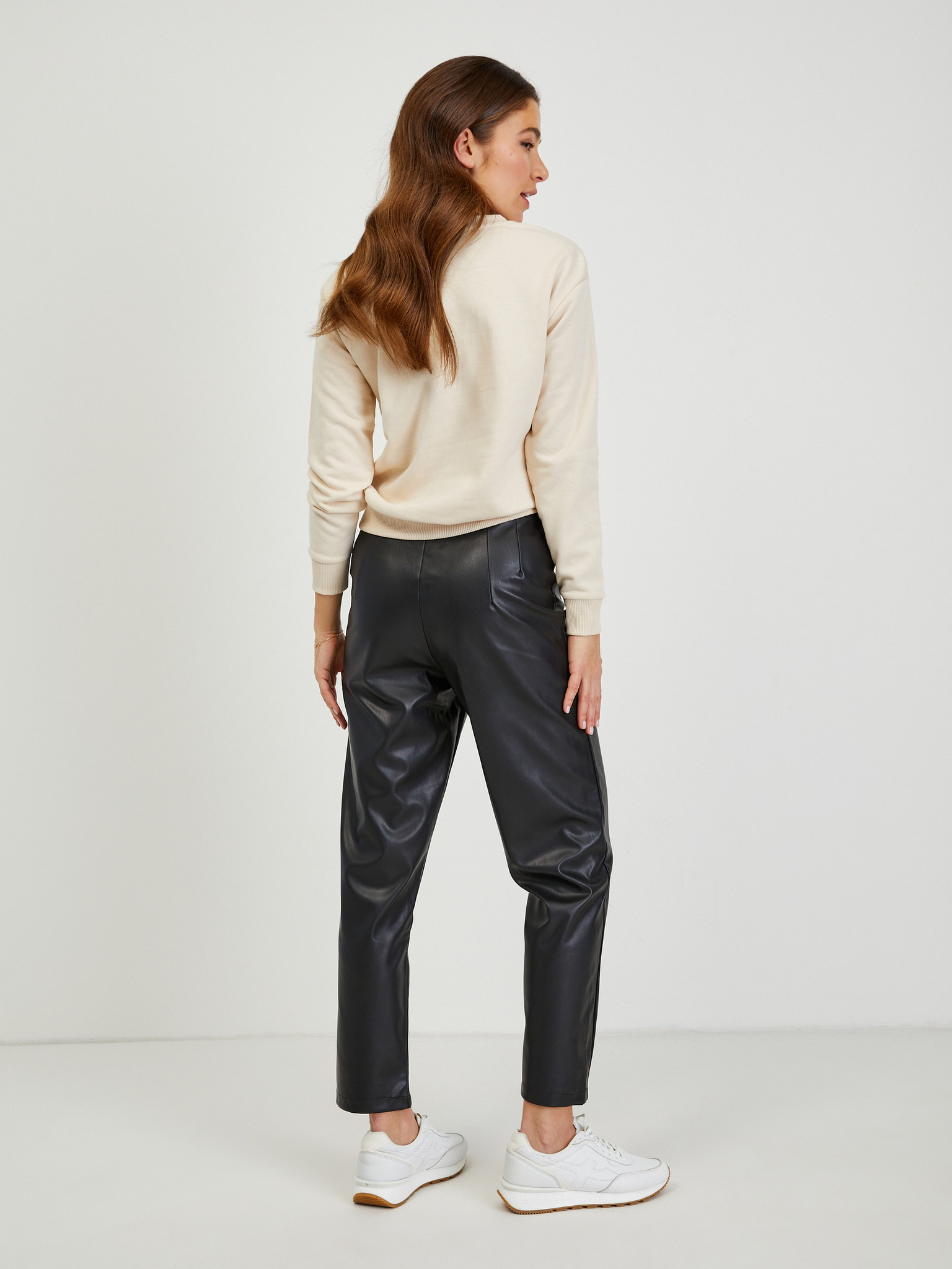 Pantaloni chino pentru femei ORSAY - bordo