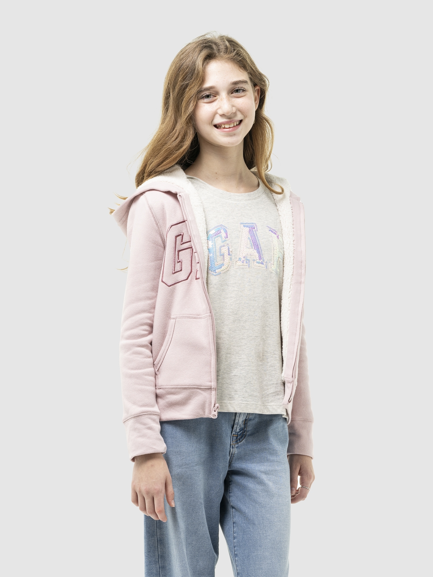 GAP Children&#039;s sherpa sweatshirt with logo - Girls