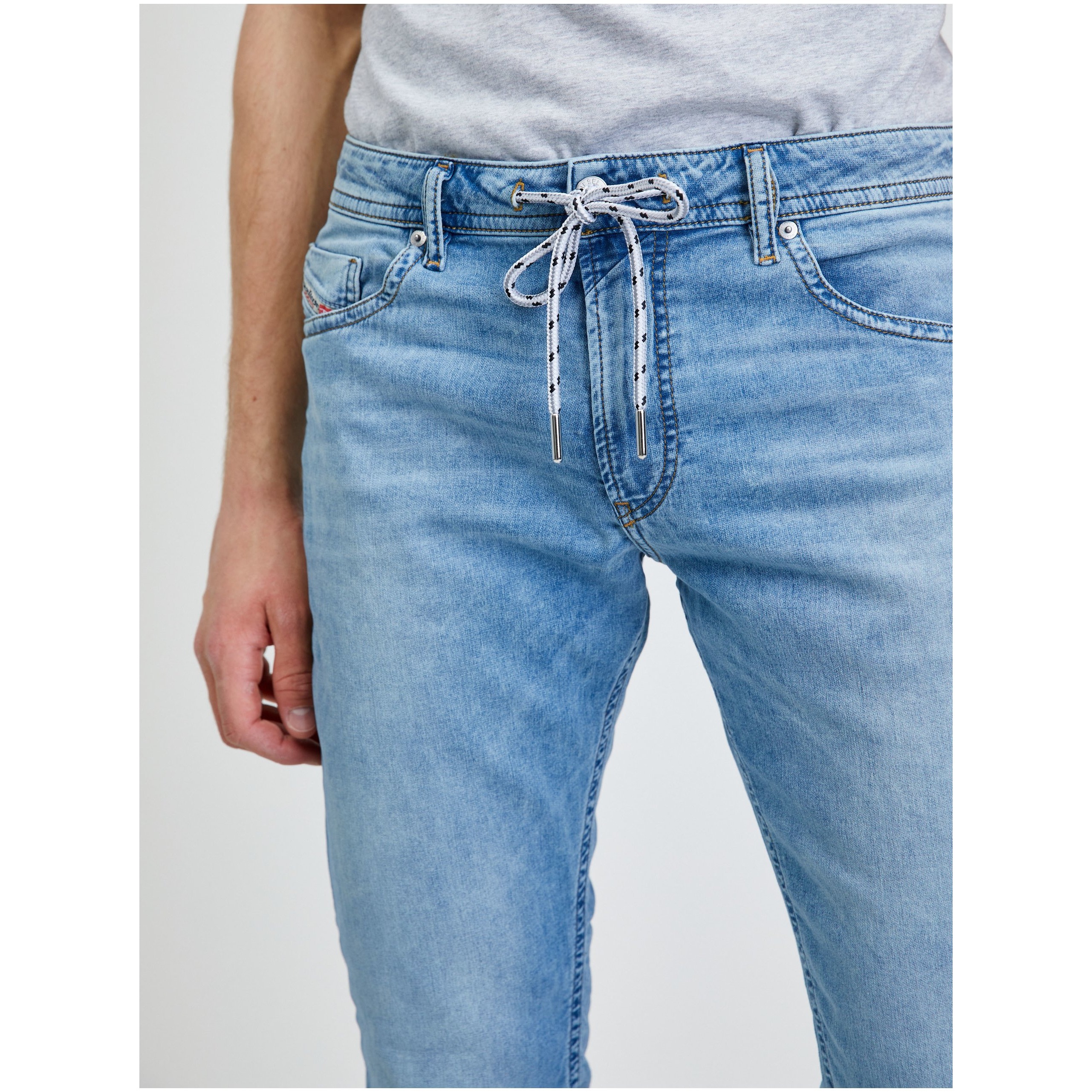 Blugi barbati, Diesel Slim fit