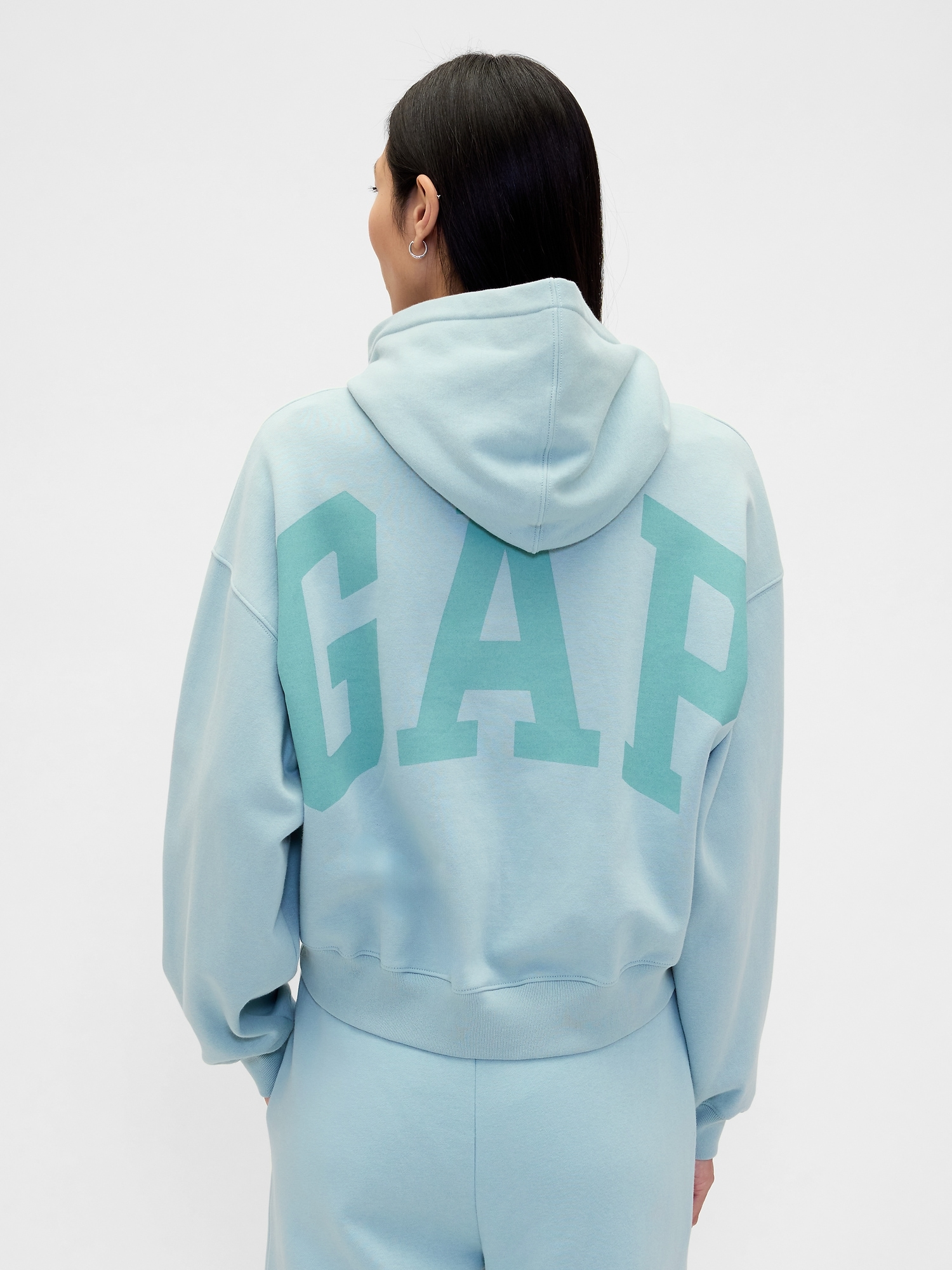 Къс суитшърт с лого на GAP