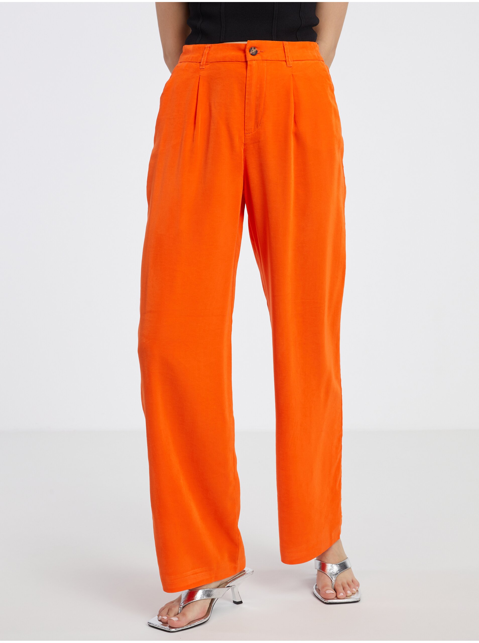Levně Oranžové dámské kalhoty ONLY Aris - Dámské