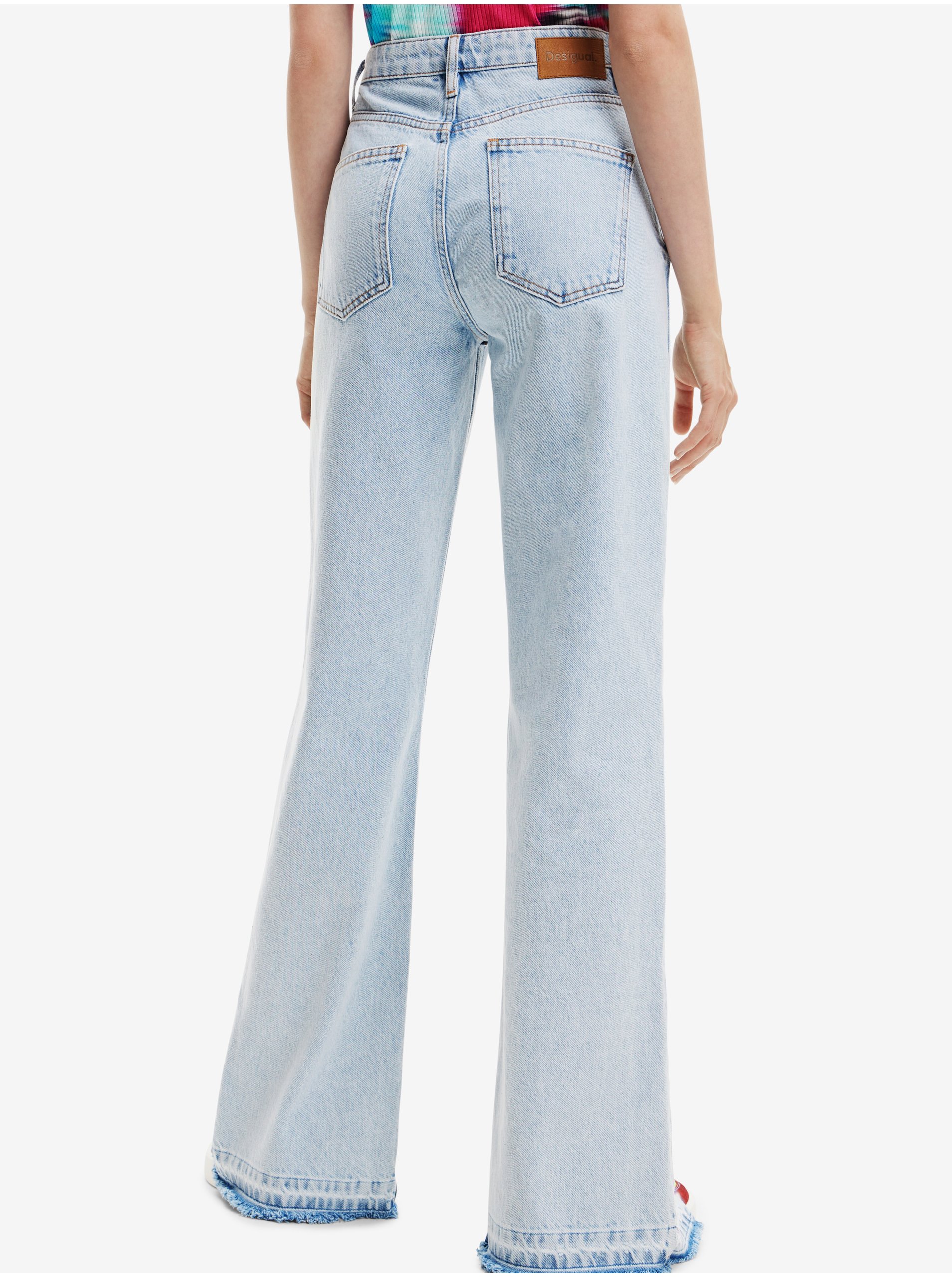 Blugi dama, DESIGUAL