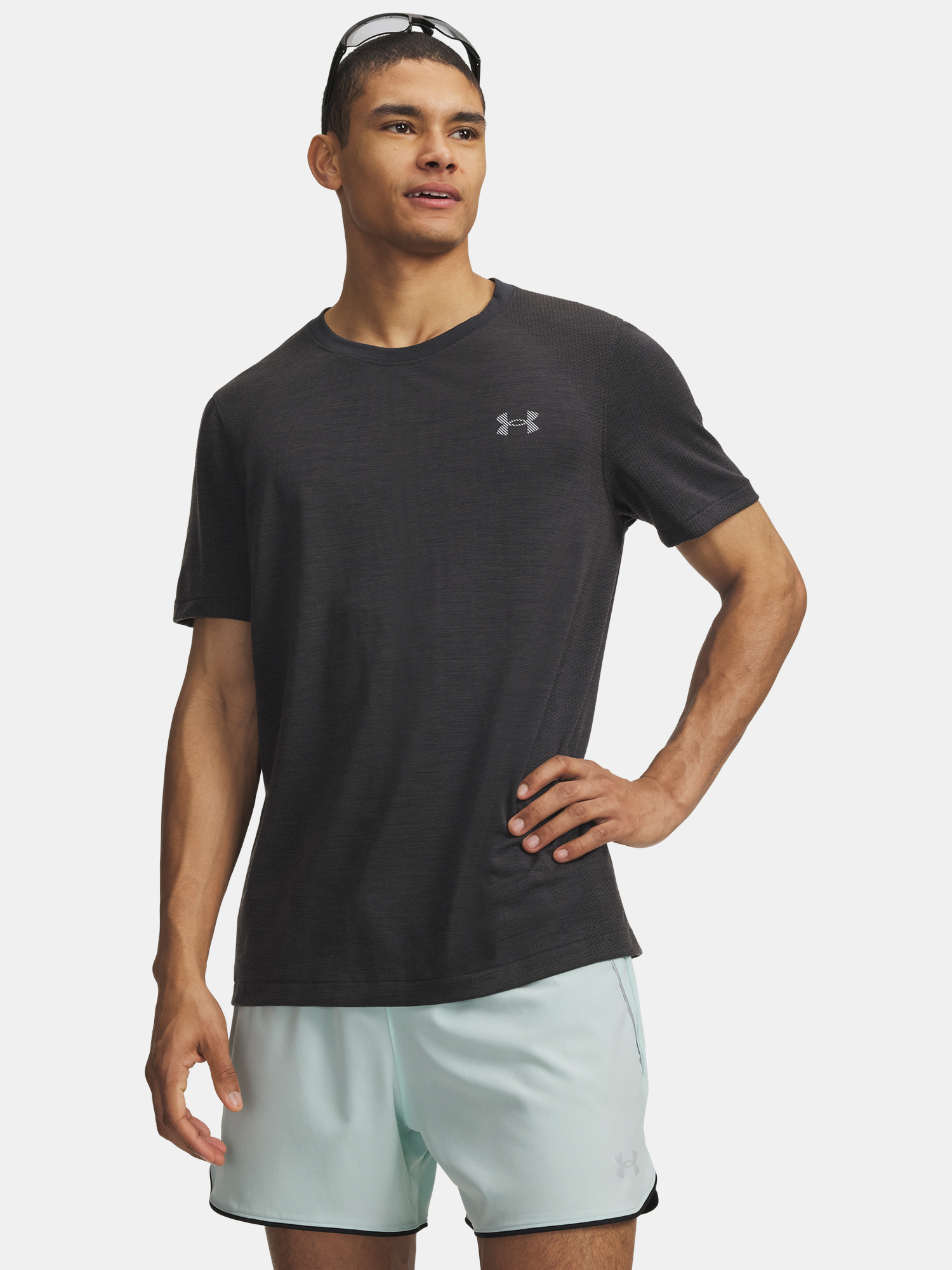 Мъжка тениска Under Armour UA Wool Run SS-BLK