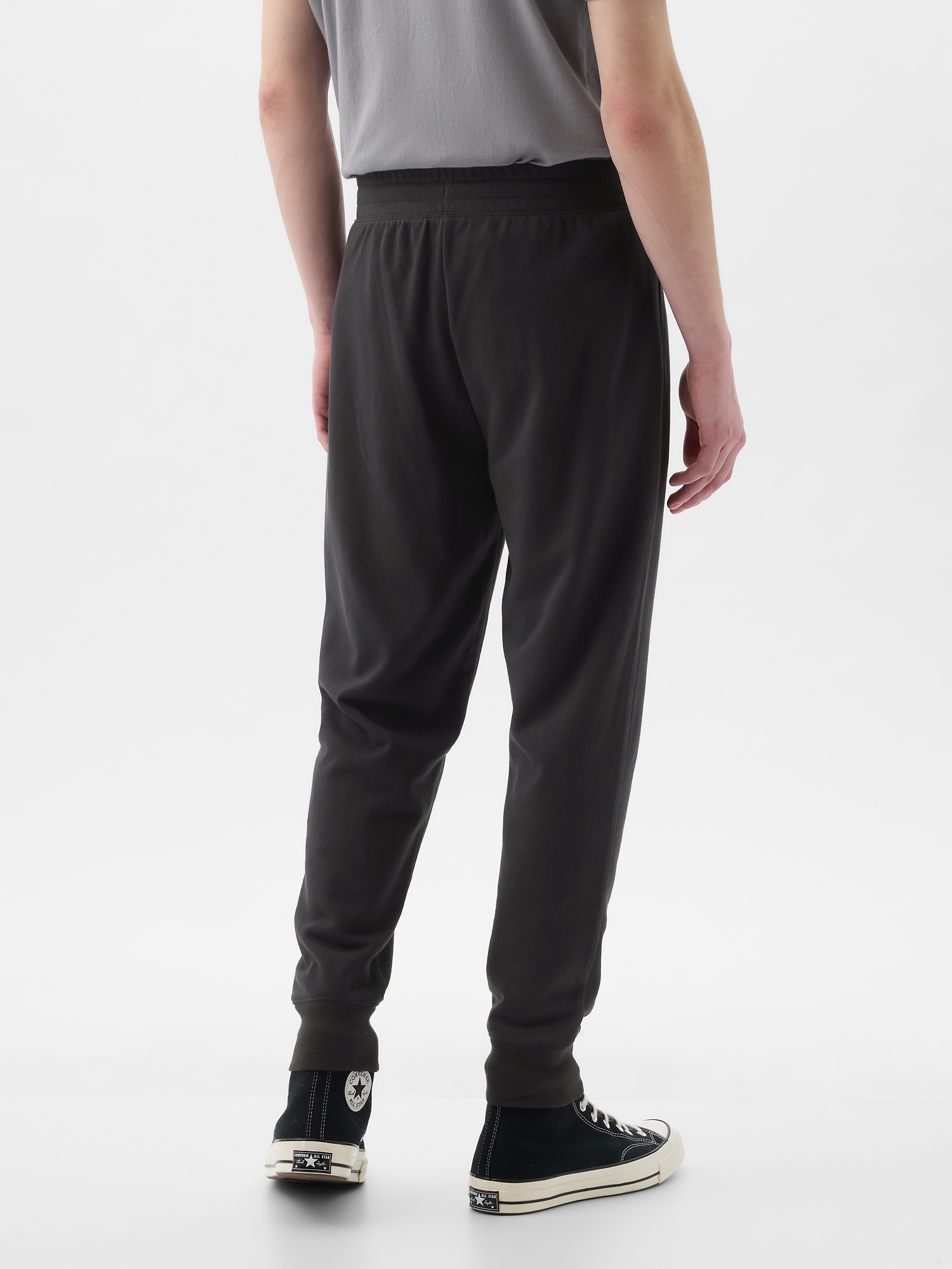 Pantaloni scurti, pantaloni basic pentru barbati GAP - negru