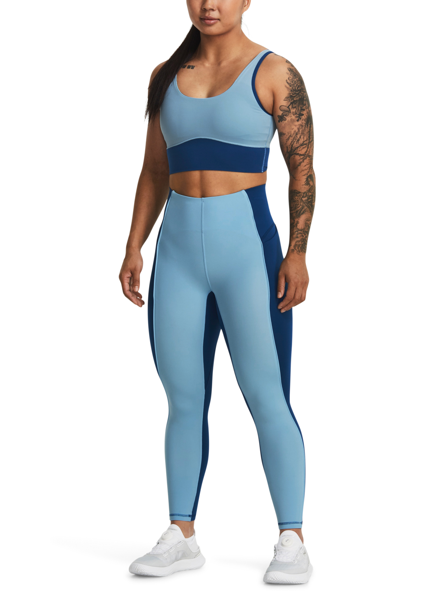 Pantaloni si pantaloni scurti pentru femei Under Armour - albastru deschis, albastru inchis