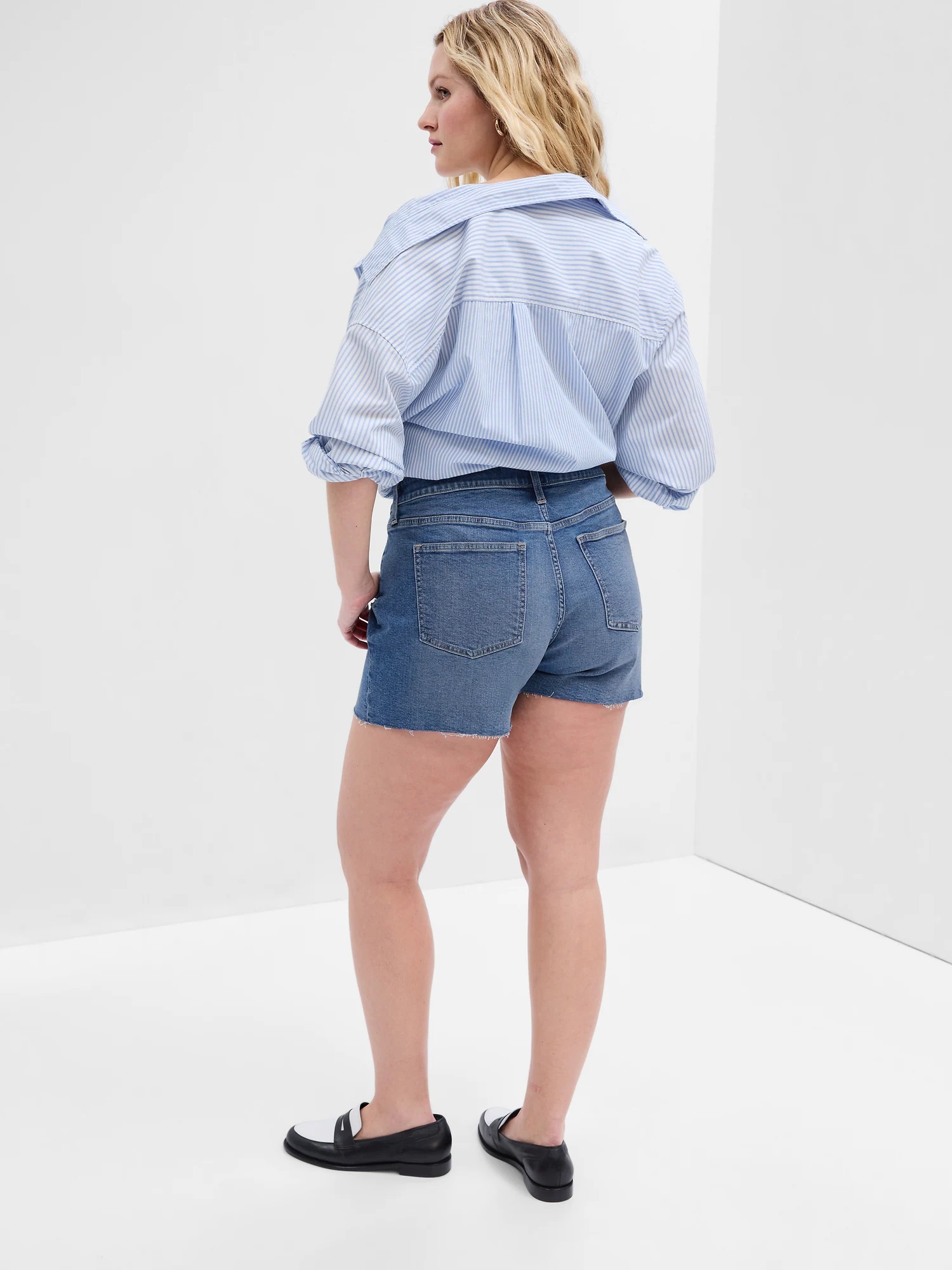 Pantaloni scurti pentru femei GAP - albastru