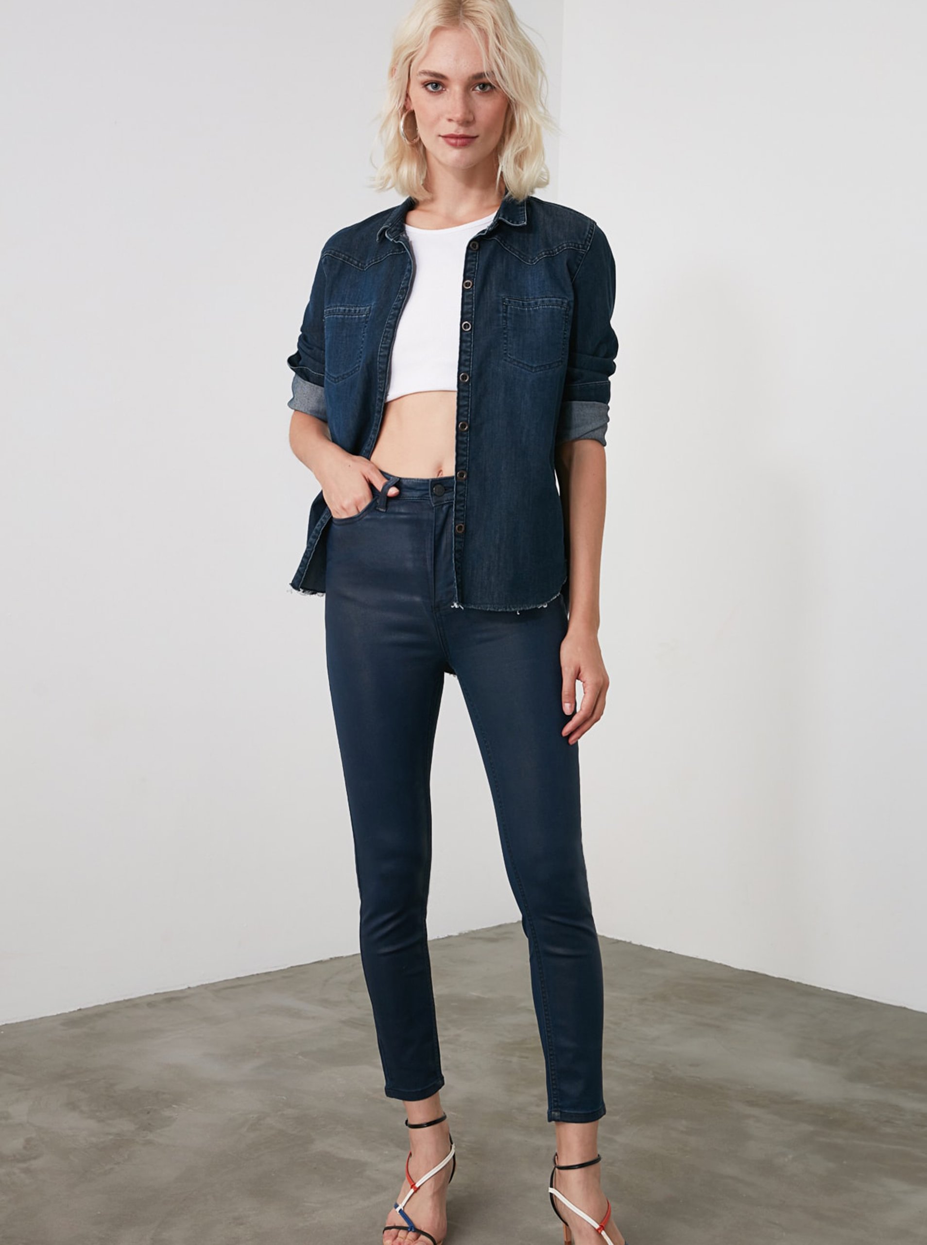 Tmavě modré skinny fit džíny Trendyol - Dámské