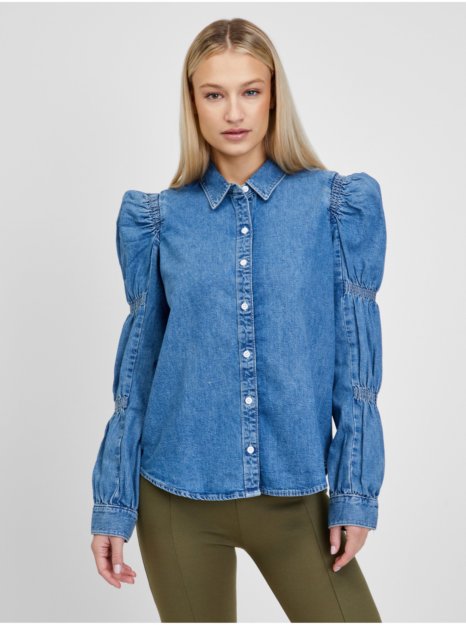 Levně Levi&#39;s Modrá dámská džínová košile s balonovými rukávy Levi's® - Dámské