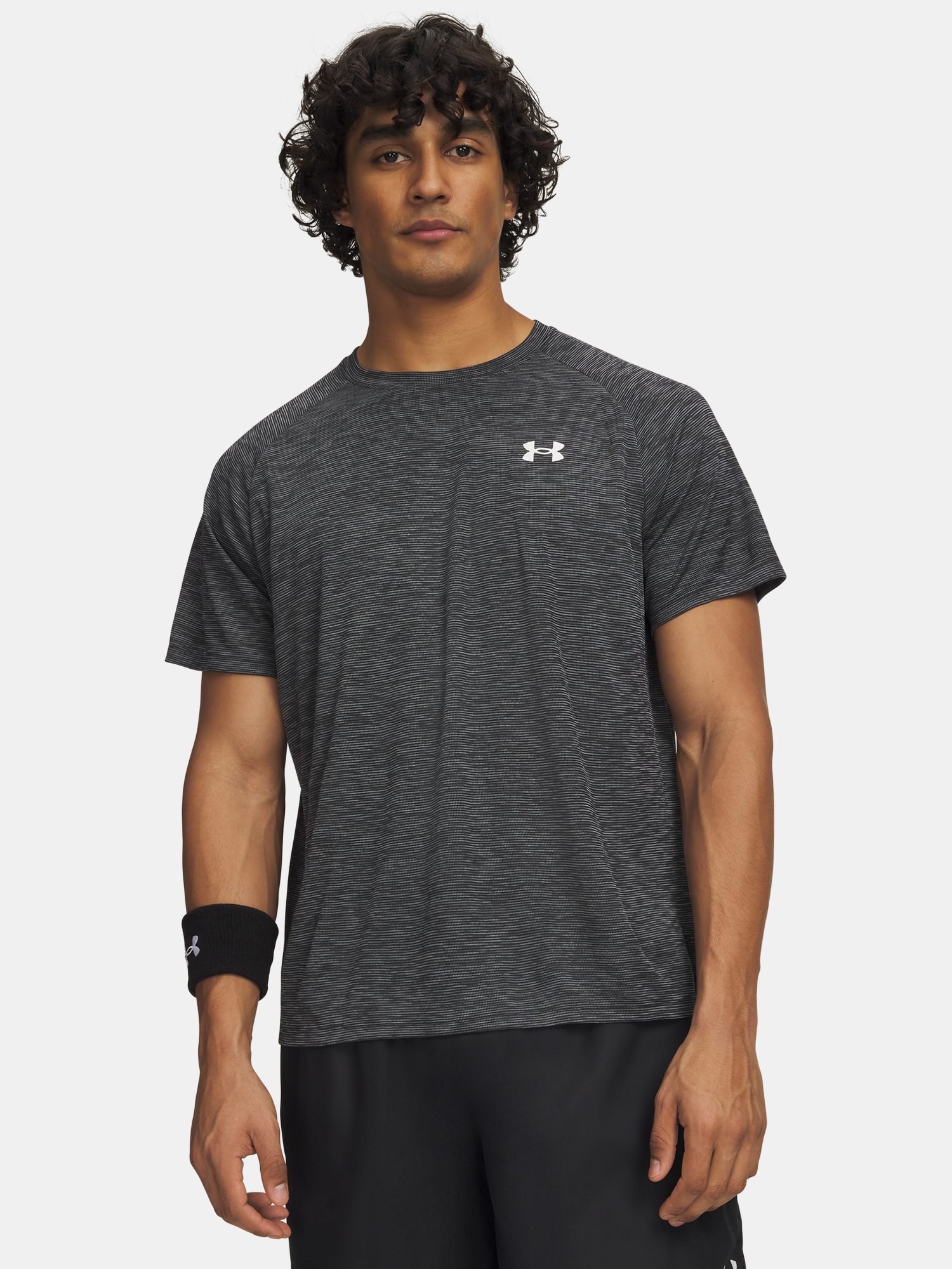 Men's Under Armour UA Tech Textured SS-BLK T-Shirt - Men's