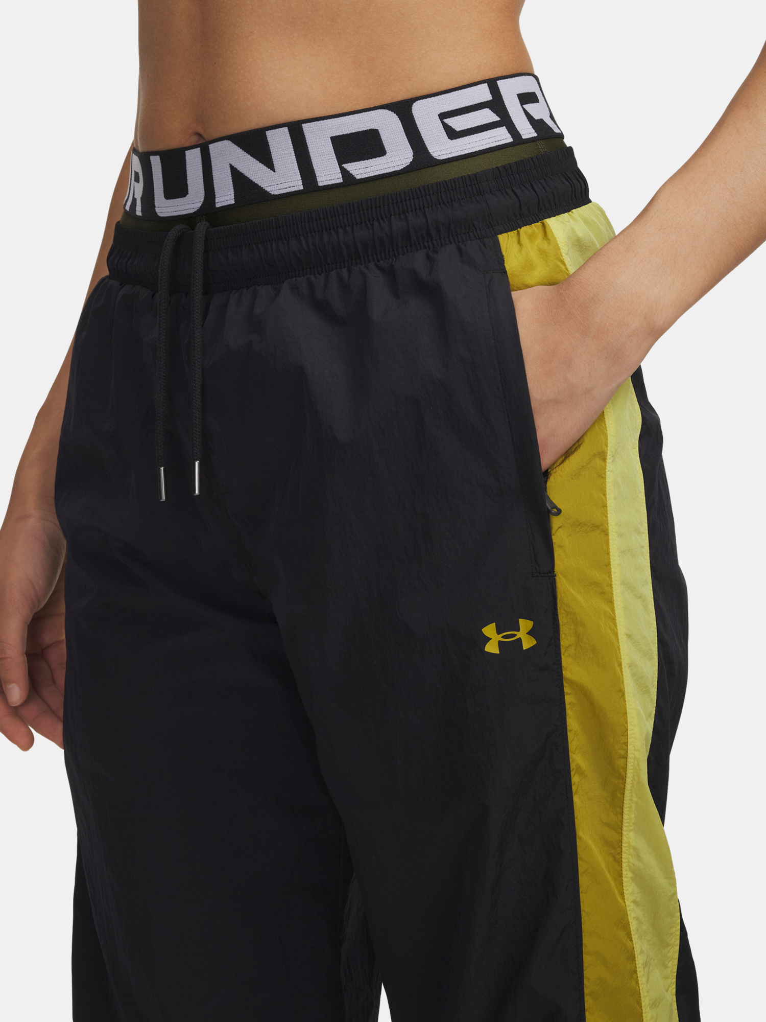 Under Armour UA Icon Crinkle Pant-BLK Women&#039;s Sports Trousers - Ladies