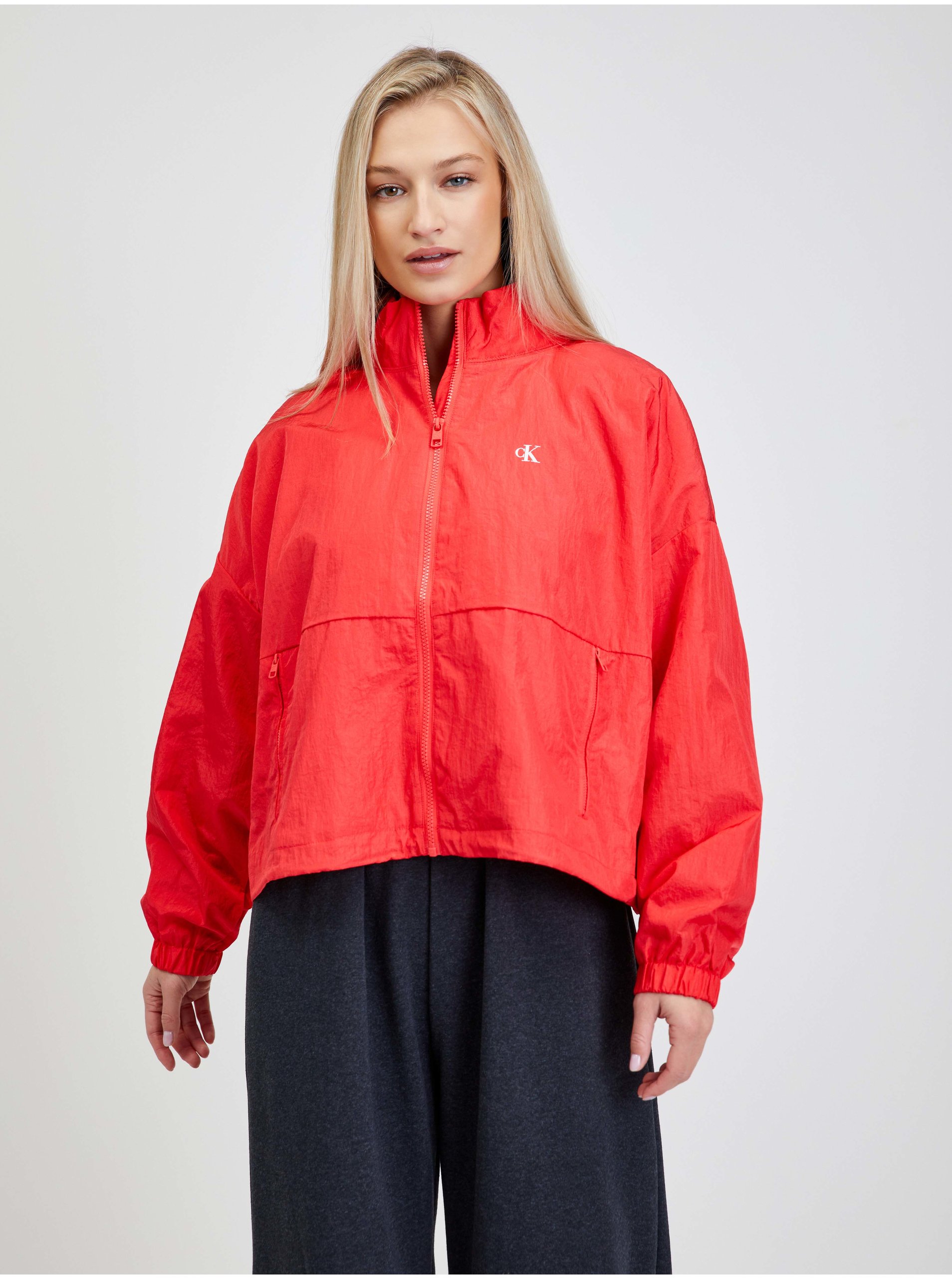 Červená dámska voľná bunda s potlačou džínsov Calvin Klein - dámske