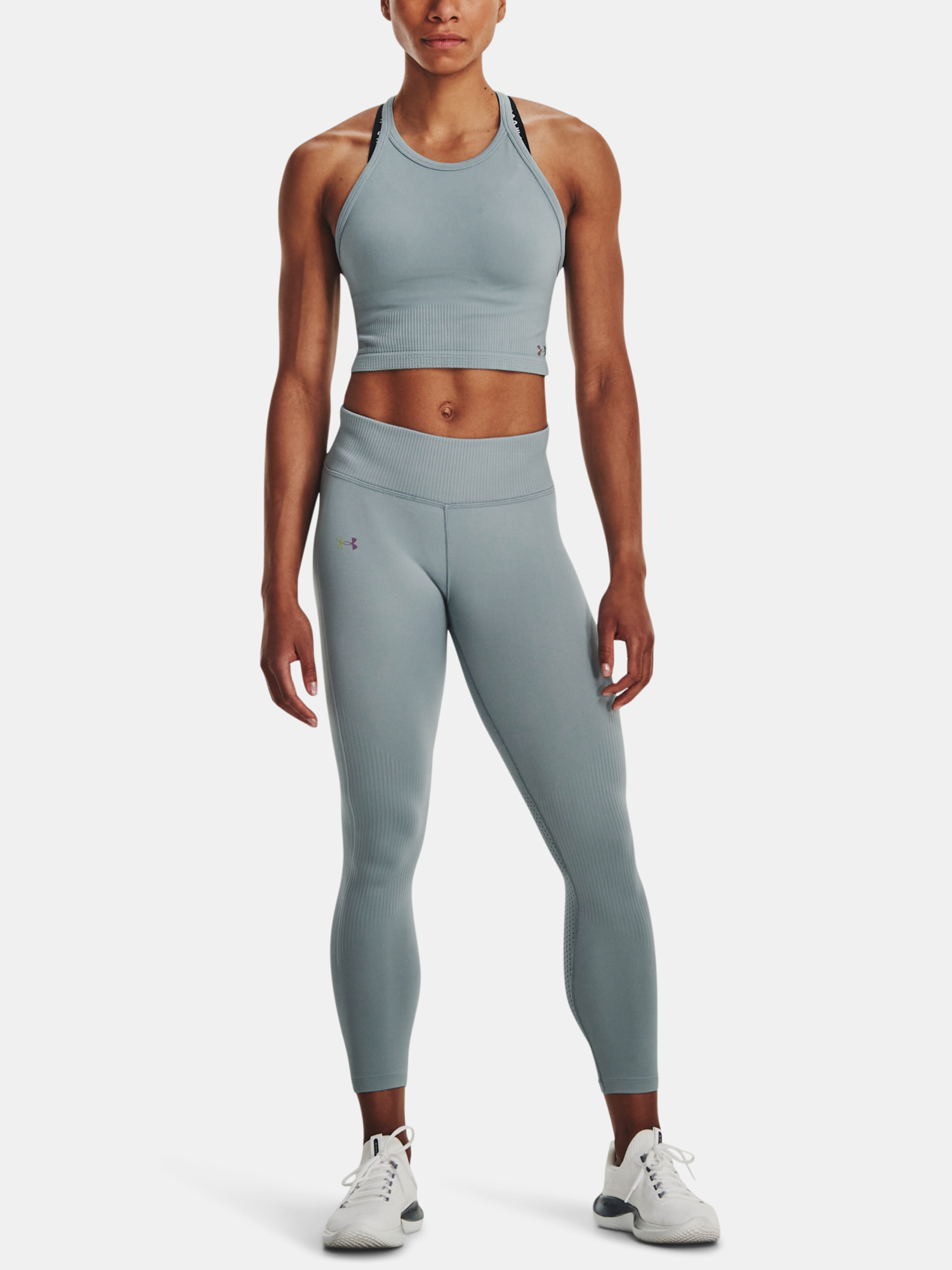 Pantaloni si pantaloni scurti pentru femei Under Armour - albastru
