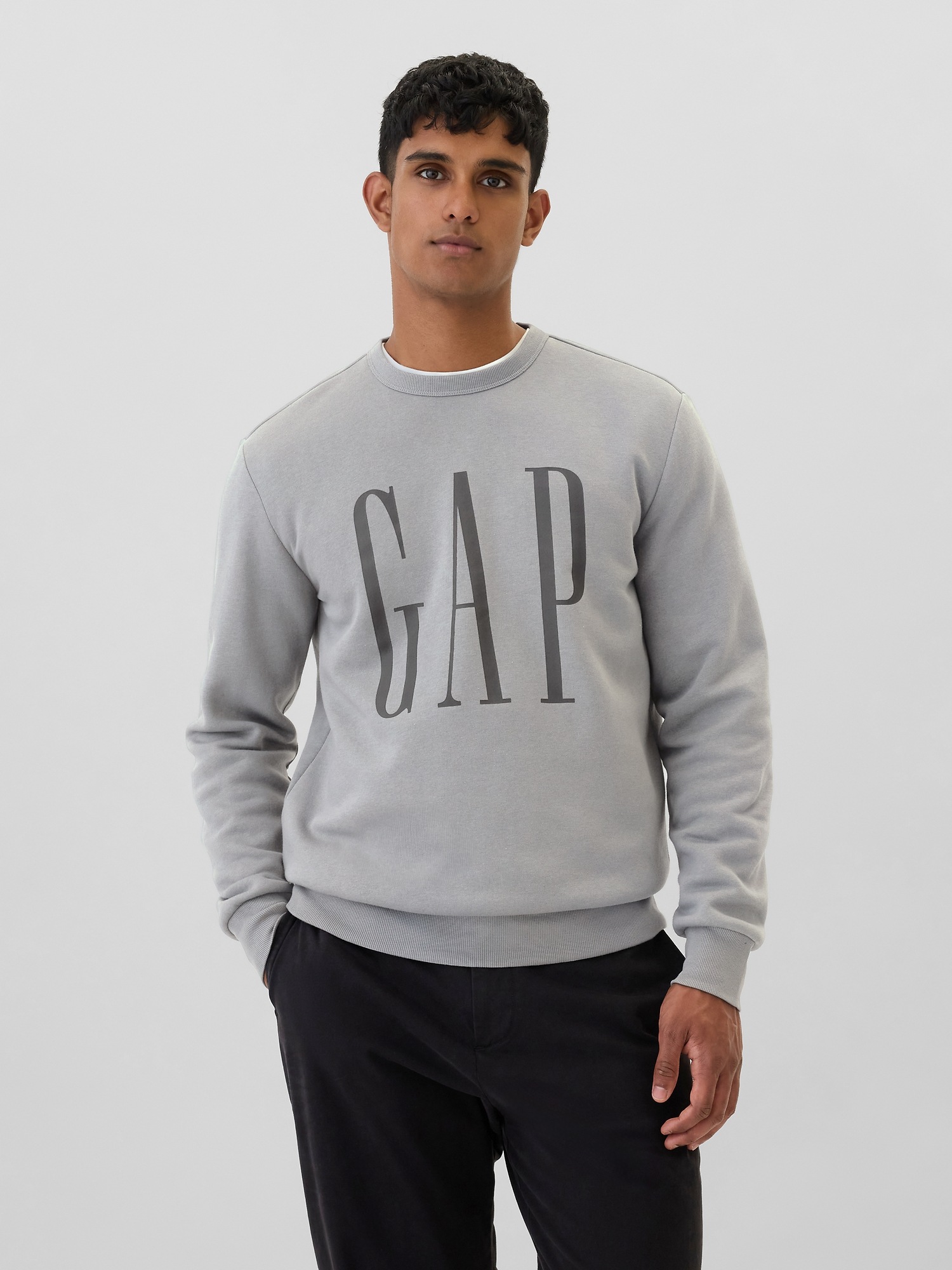 GAP Logo Sweatshirt - Mens