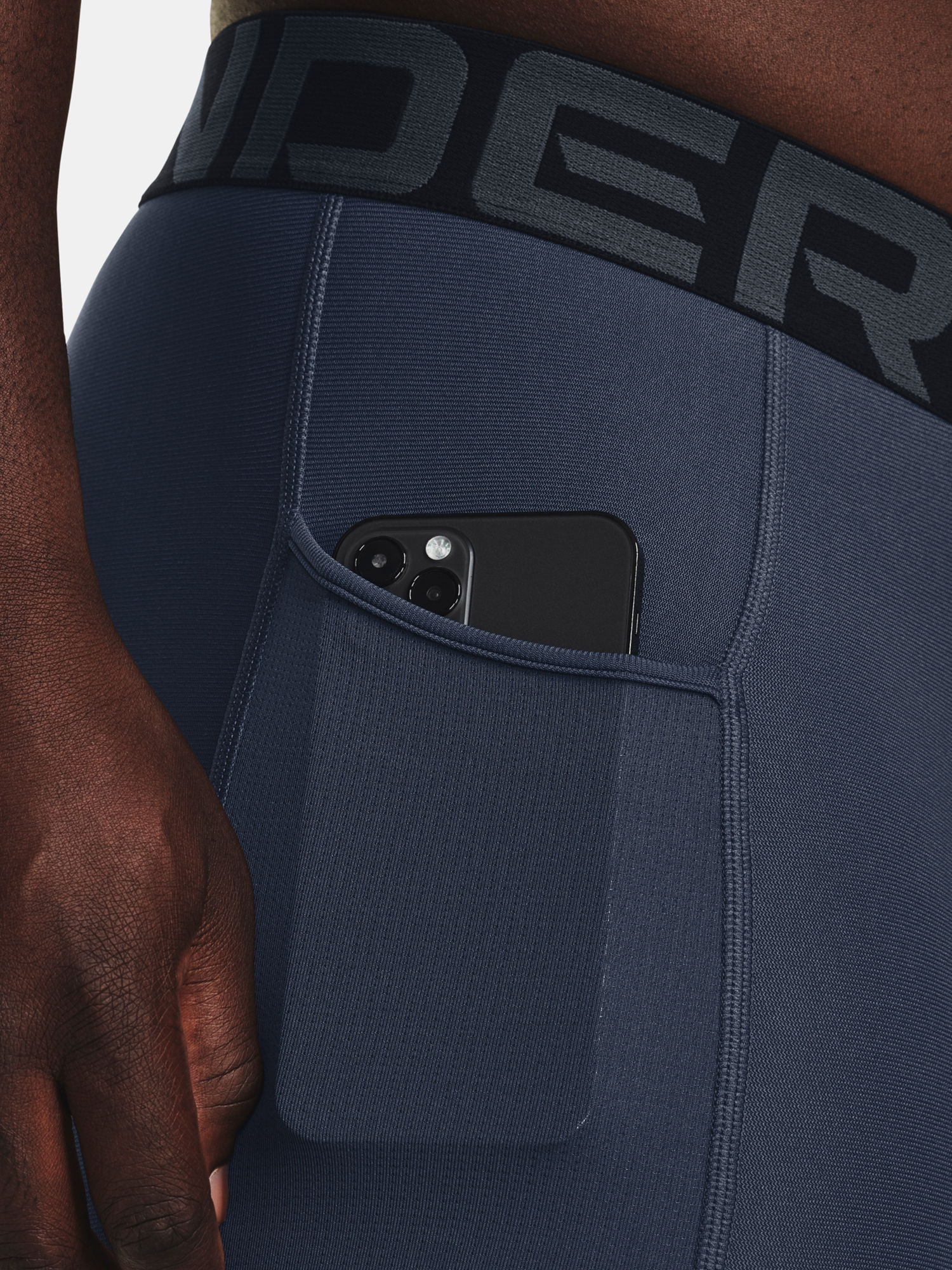 Pantaloni si pantaloni scurti pentru barbati Under Armour - gri