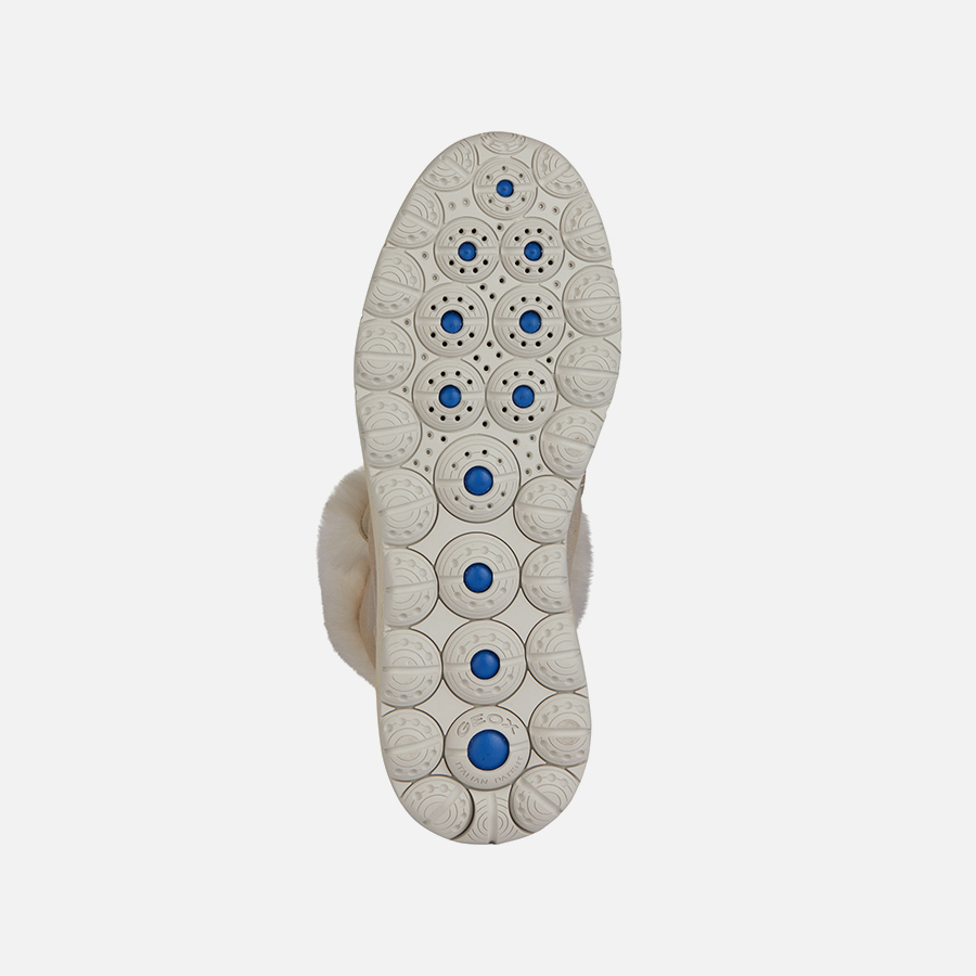 Beige women's ankle boots Geox Spherica 4x4 B ABX - Women's