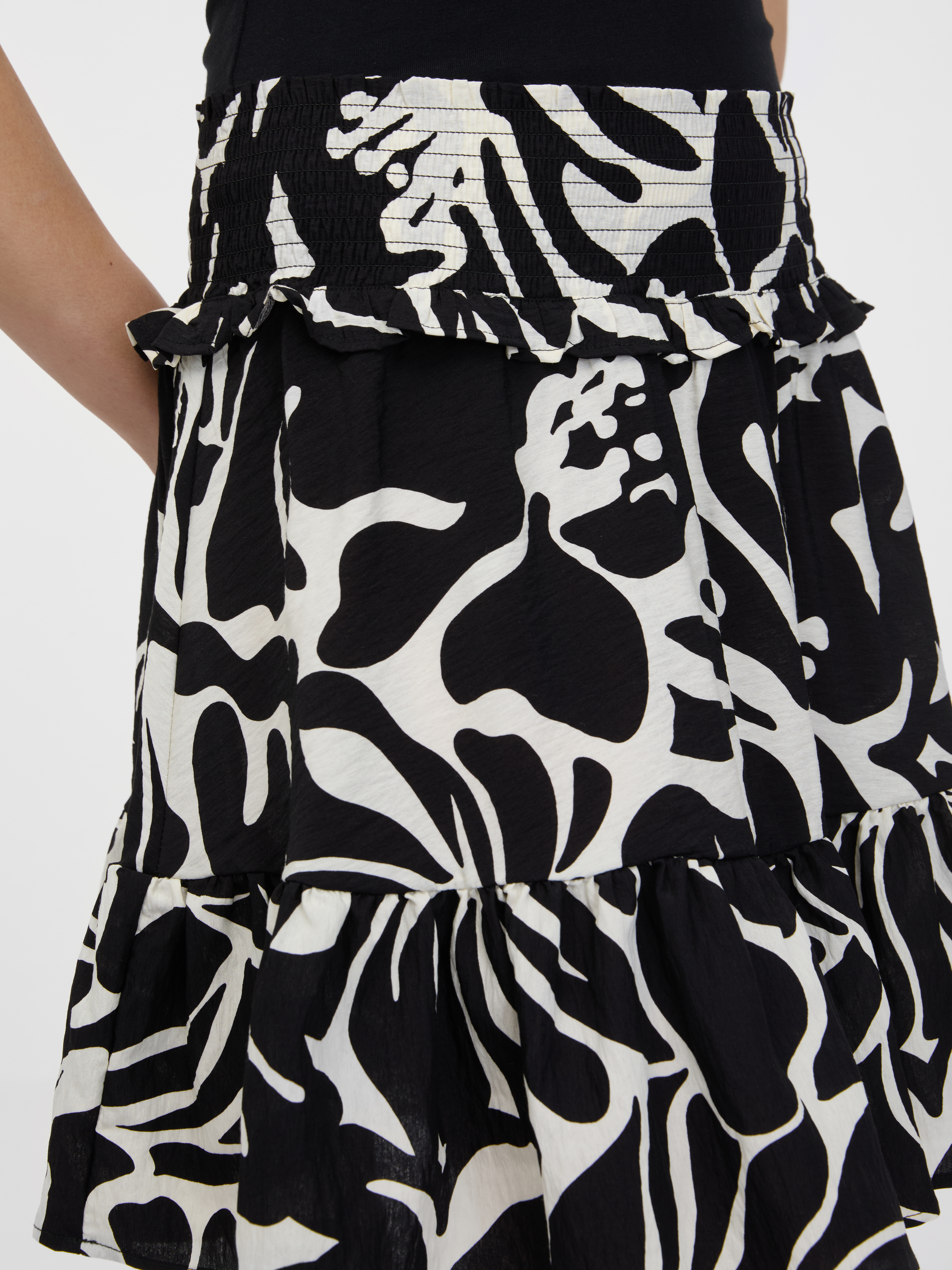 Orsay Black women&#039;s floral skirt - Women&#039;s