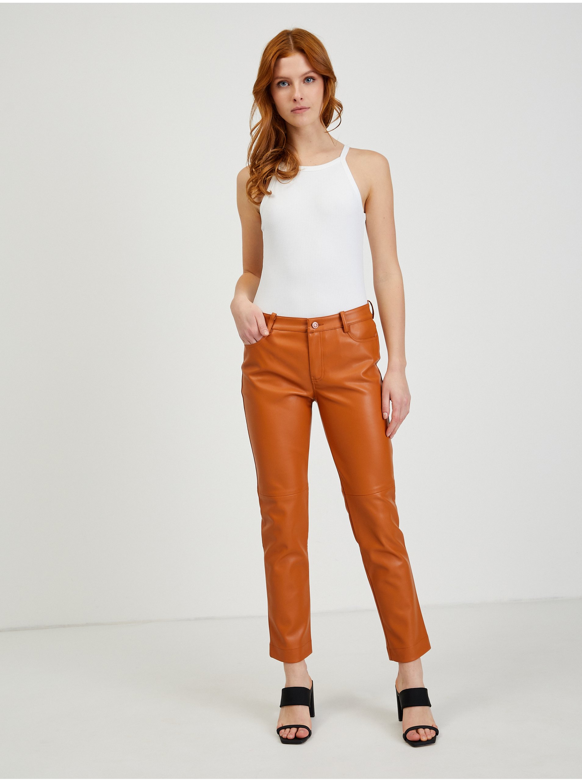 Pantaloni chino pentru femei ORSAY - maro