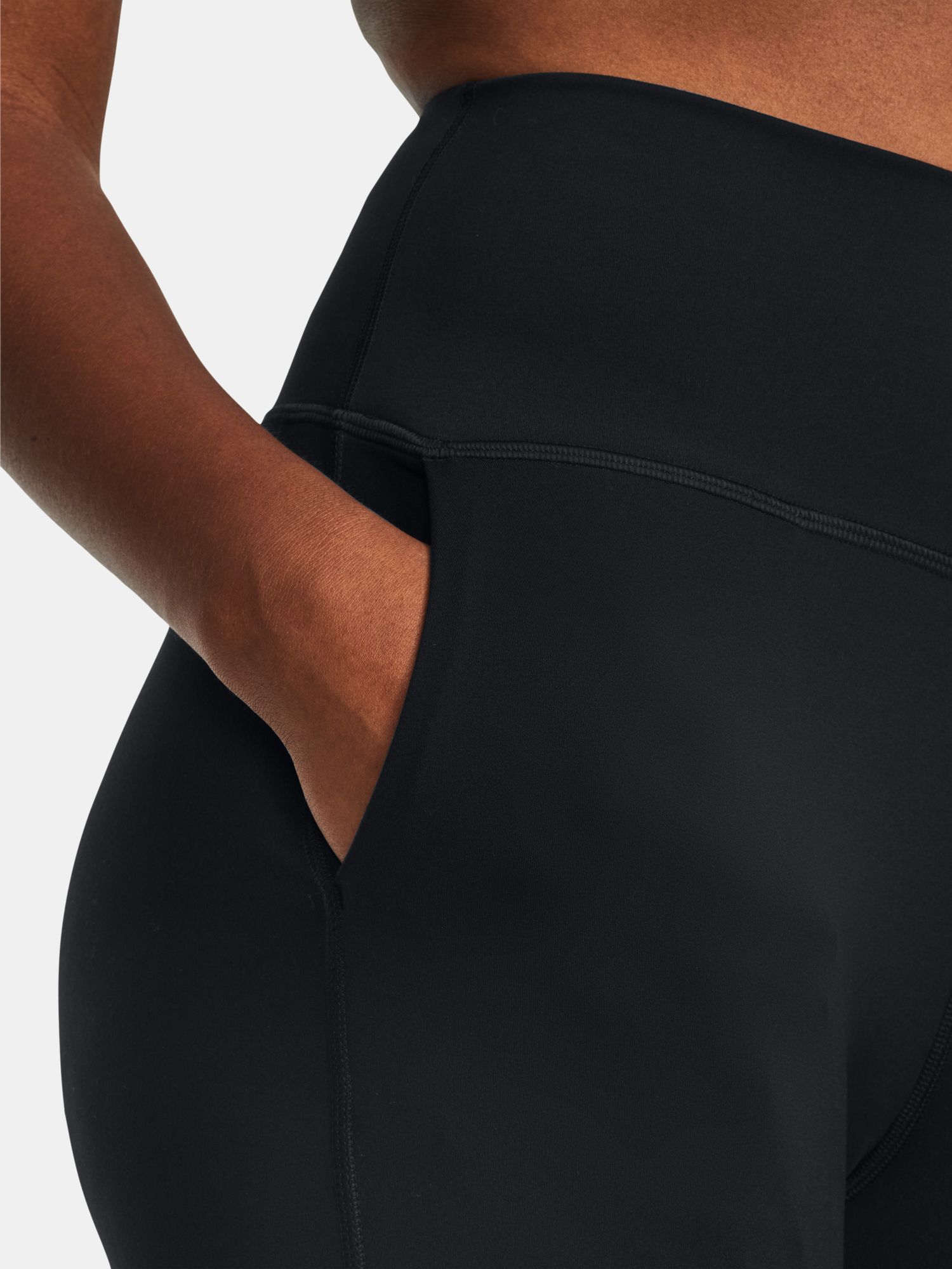 Pantaloni si pantaloni scurti pentru femei Under Armour - negru